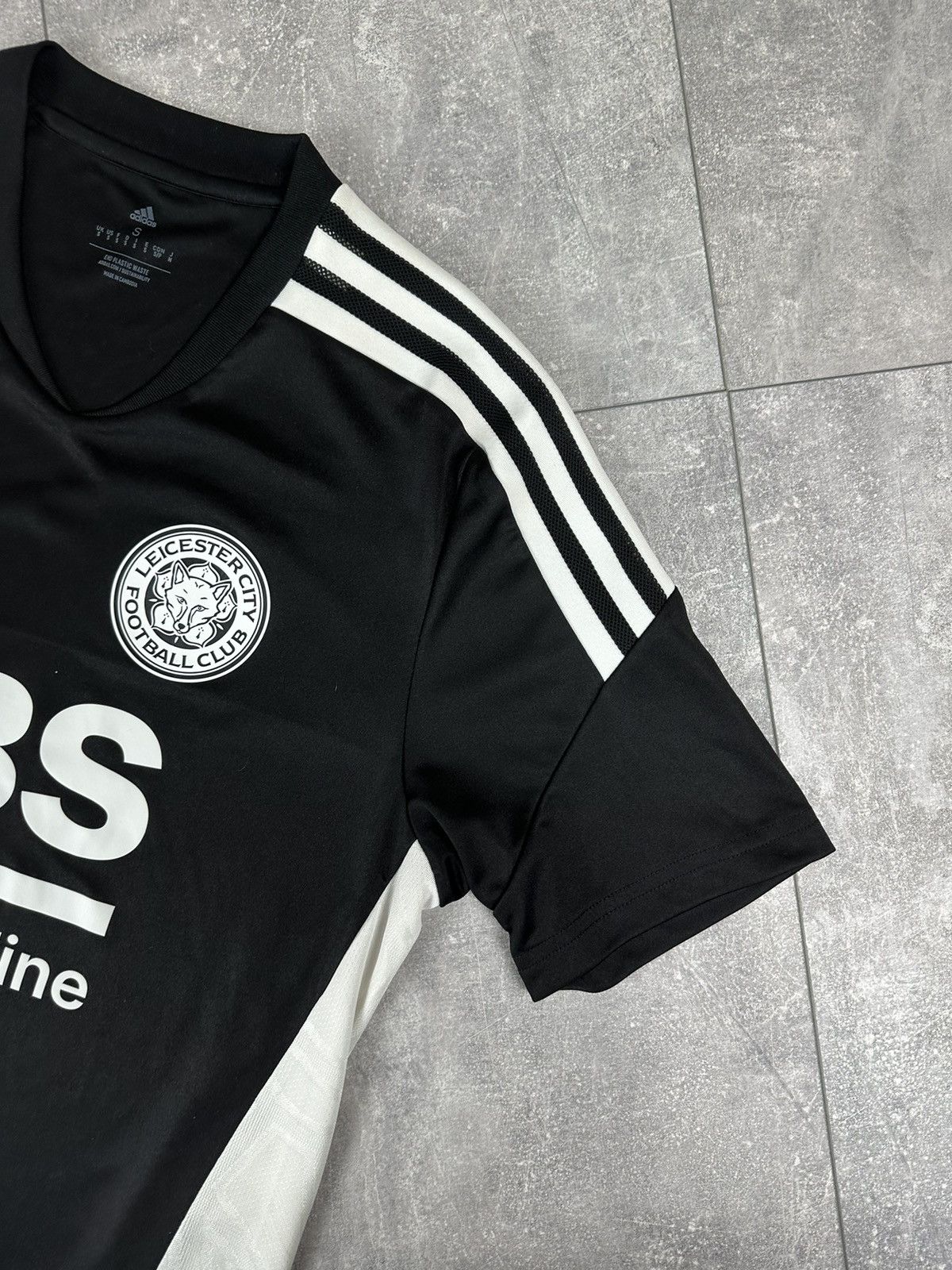 Adidas Adidas Leicester City FC 2022/23 Training Jersey Size US S / EU 44-46 / 1 - 7 Thumbnail