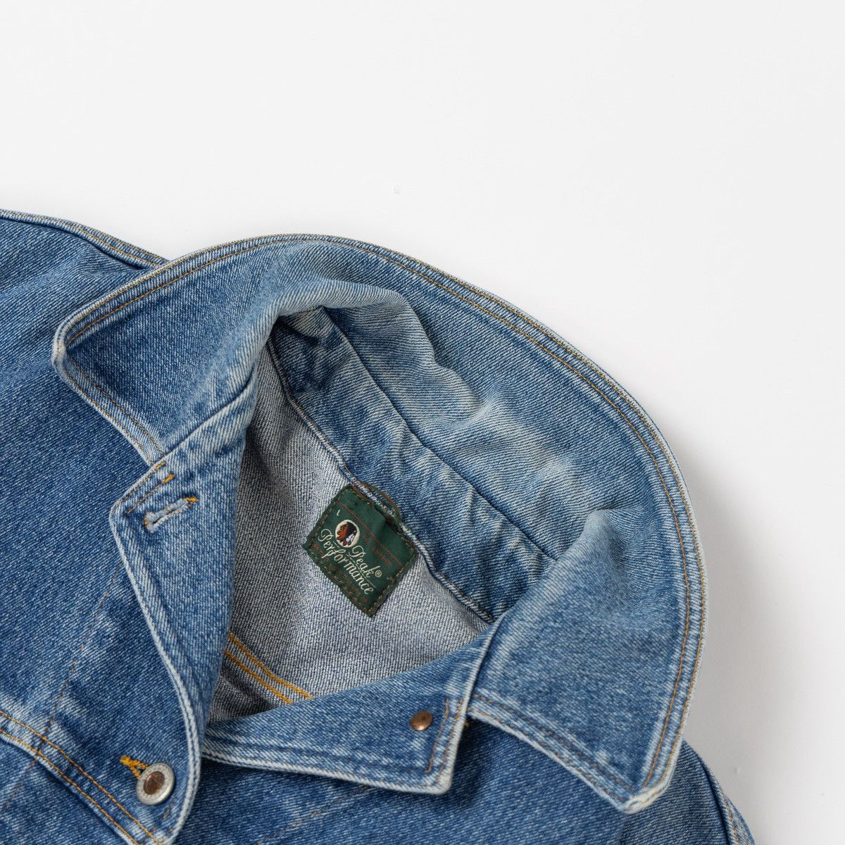 Peak Performance Peak Performance Vintage Womens Denim Jacket Blue Trucker Size L / US 10 / IT 46 - 7 Thumbnail