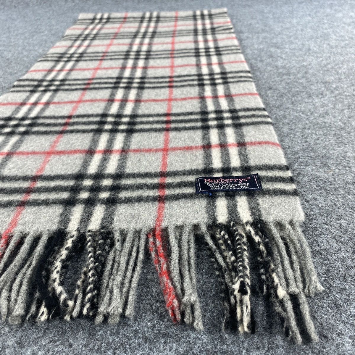 Burberry × Vintage Burberrys Scarf # Muffler # Neckwear # D675 Size ONE SIZE - 8 Thumbnail