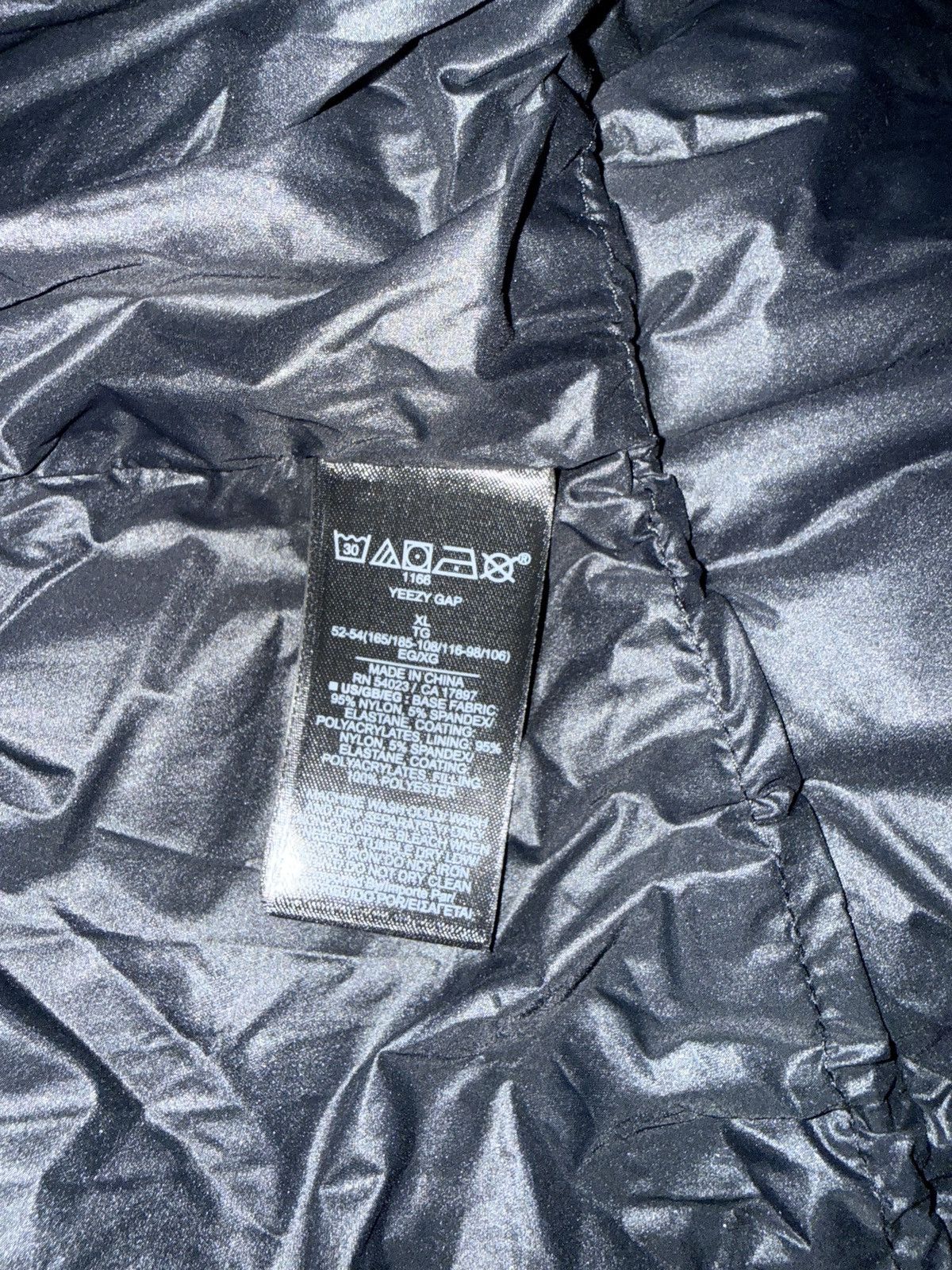 Balenciaga × Gap × Yeezy GAP × YEEZY Round Jacket Size US XL / EU 56 / 4 - 4 Thumbnail