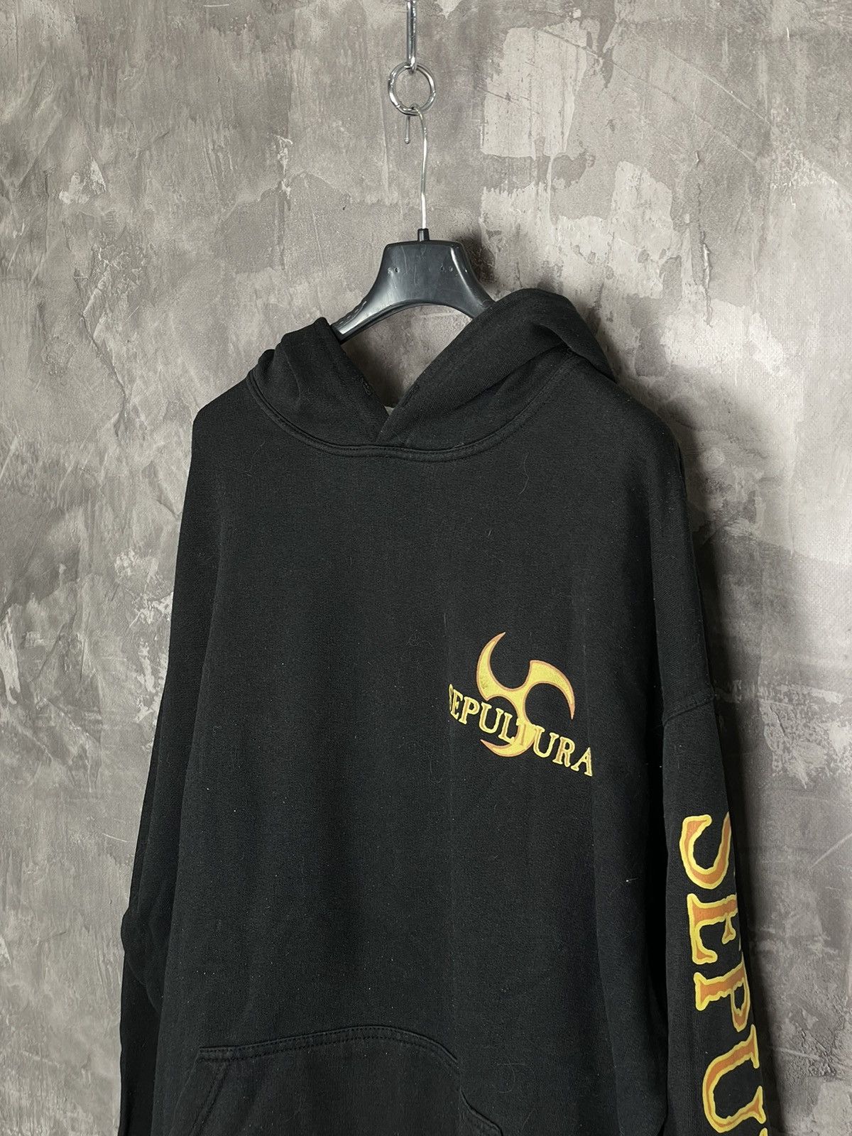 Band Tees Sepultura Vintage 1990s Flame Streetwear Very Rare Hoodie Size US XL / EU 56 / 4 - 7 Thumbnail