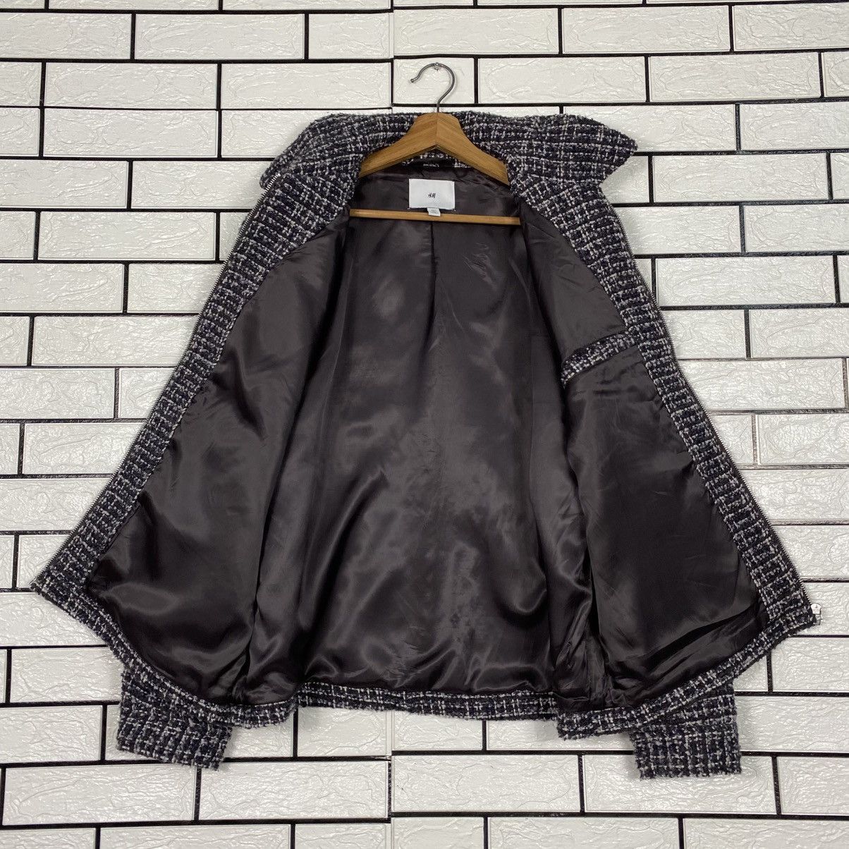 Japanese Brand Vintage Bomber Jacket Knit Design H&M Wool Issey Miyake Size US L / EU 52-54 / 3 - 14 Thumbnail