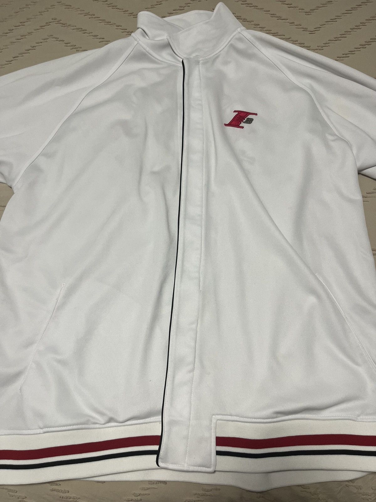 Reebok Vintage Reebok Y2K “The Answer” Allen Iverson Long Sleeve Size US XXL / EU 58 / 5 - 1 Thumbnail