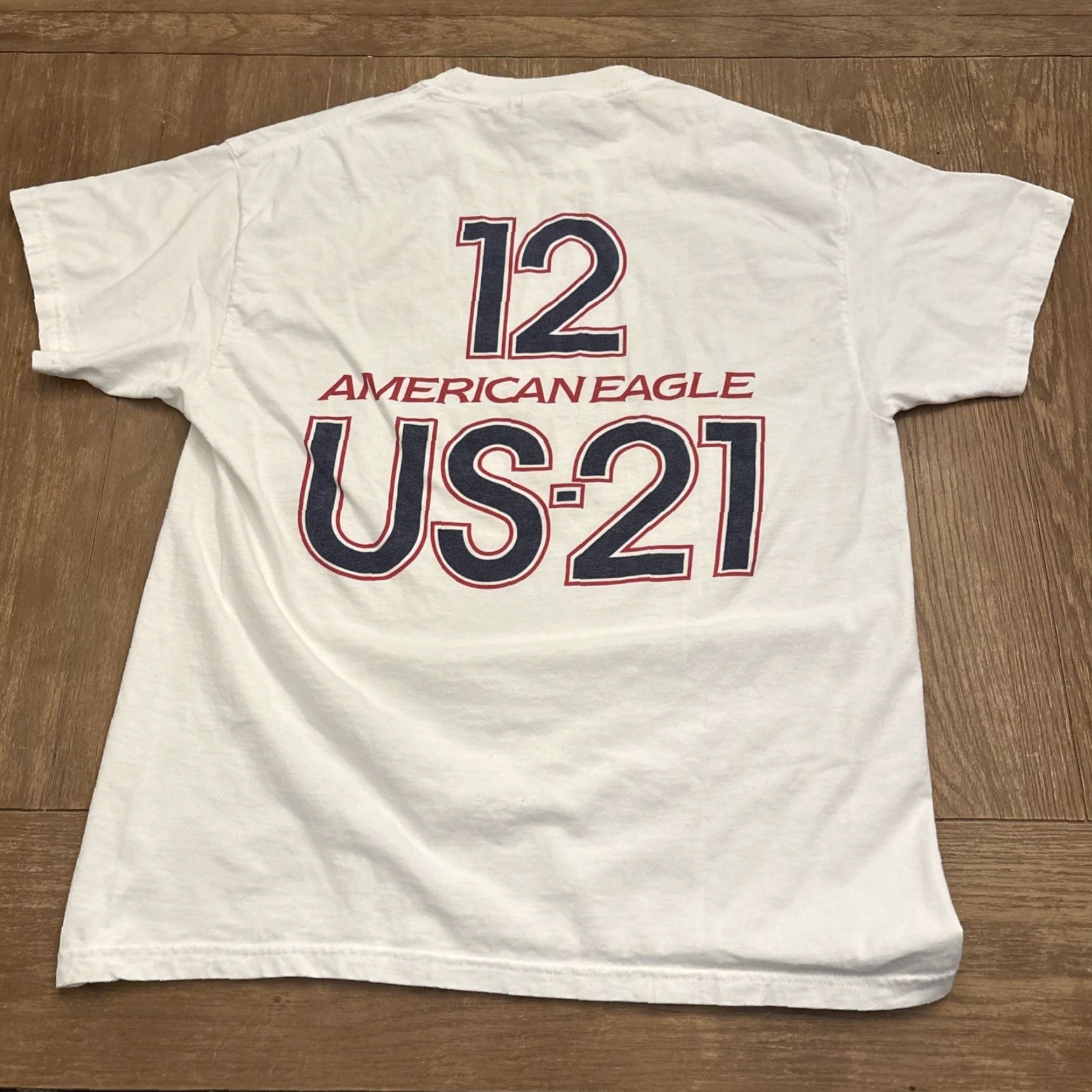 Hanes VINTAGE American Eagle 12 Meter Yacht T Shirt White Size L Men T-Shirt 90s USA Racing Hanes Size US L / EU 52-54 / 3 - 5 Thumbnail