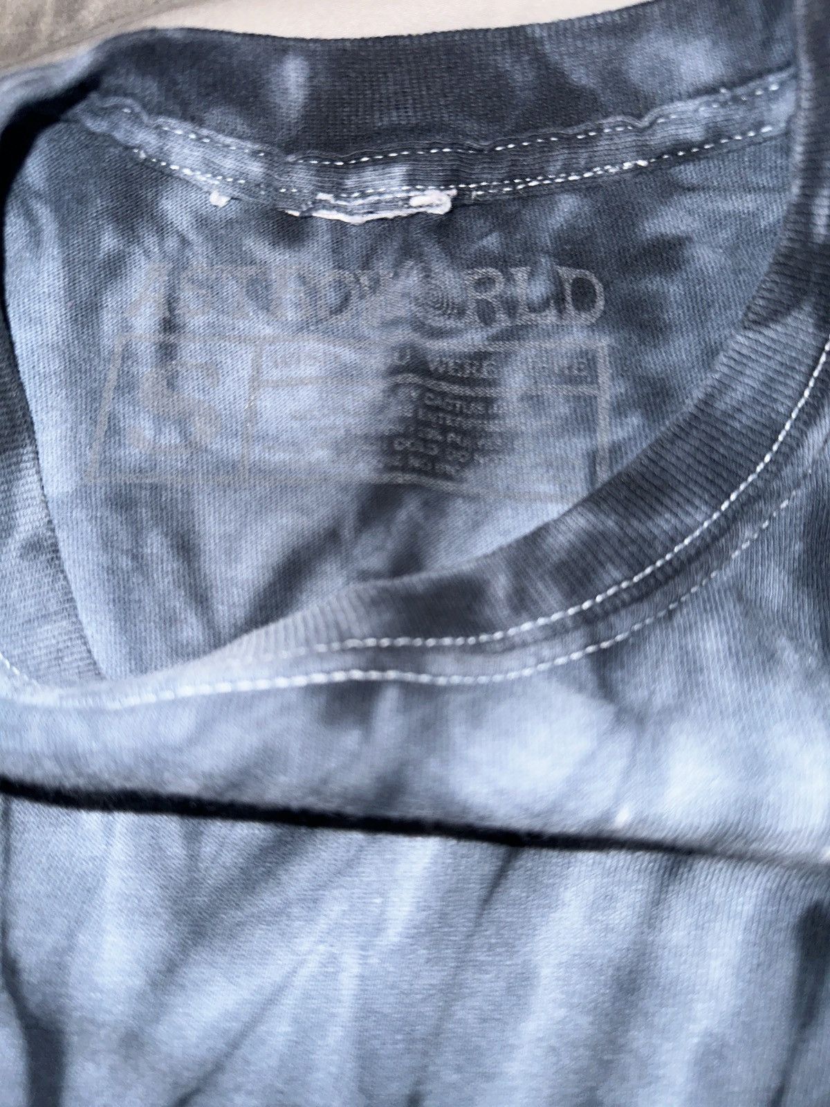 Travis Scott Astroworld Festival 2018 Travis Scott Tye-Dye T-Shirt Size US S / EU 44-46 / 1 - 4 Thumbnail