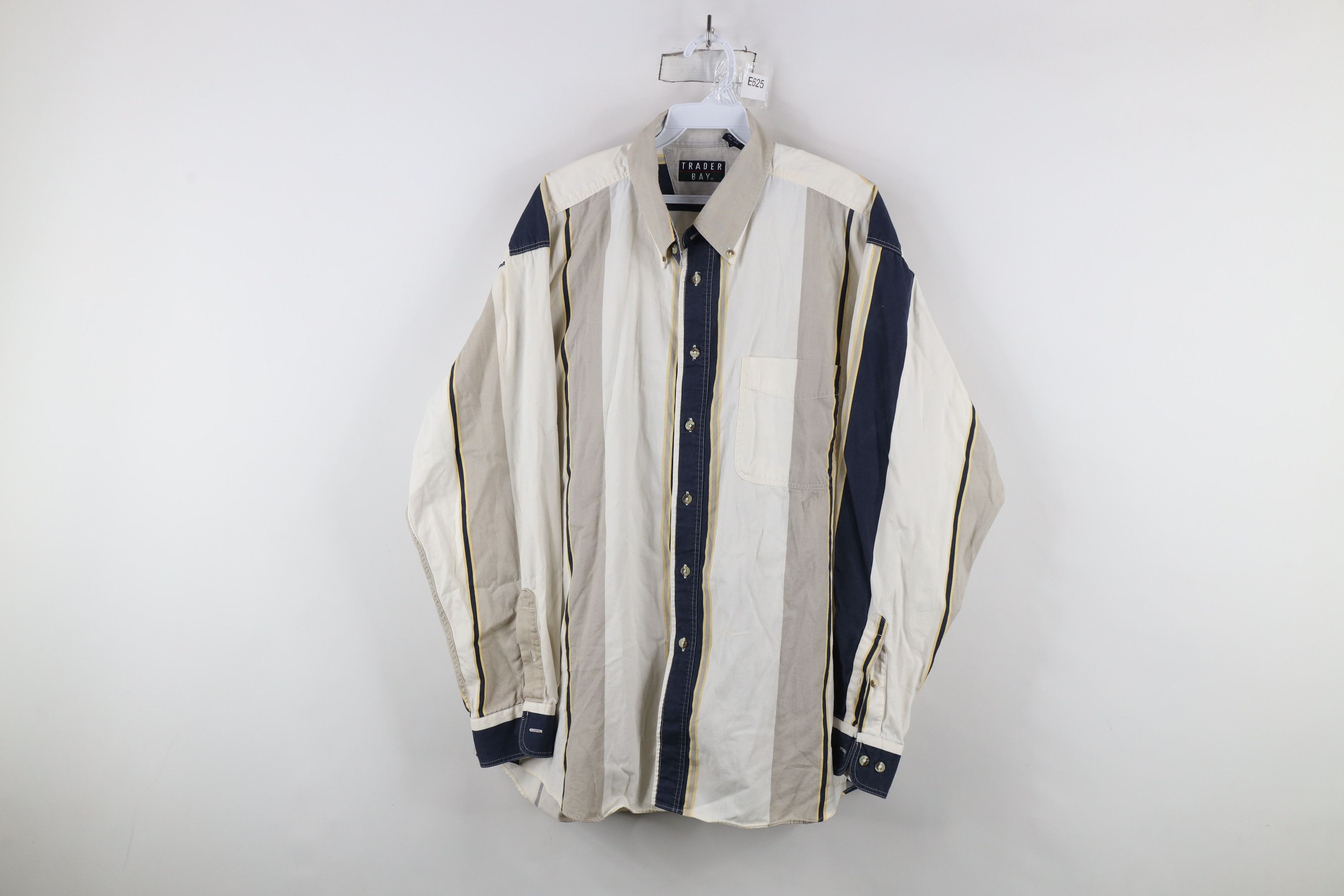 Vintage Vintage 90s Streetwear Block Collared Button Down Shirt Size US XL / EU 56 / 4 - 1 Thumbnail