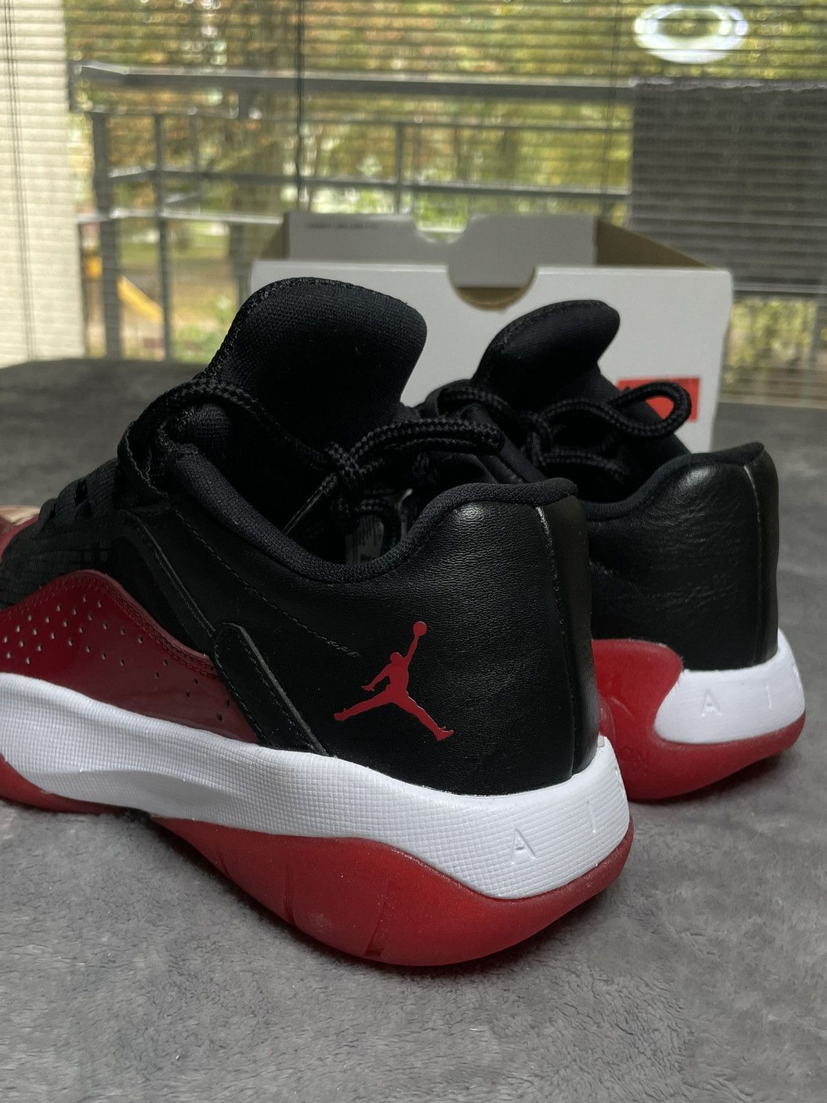 Jordan Brand × Nike Sneakers Air Jordan 11 CMFT Low Size US 5.5 / IT 35.5 - 3 Thumbnail