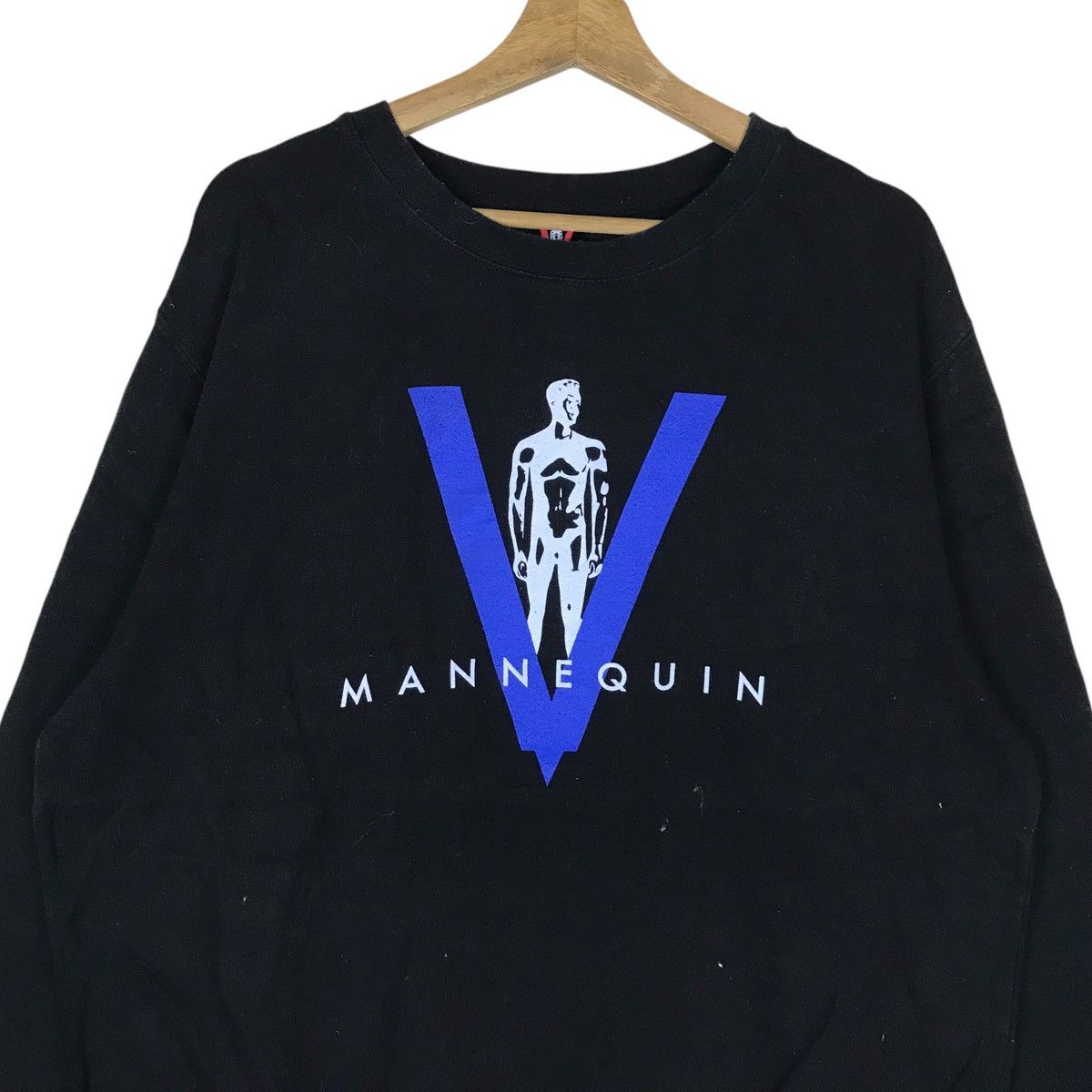 Vintage Vintage V Mannequin Spell Out Pullover Jumper Sweatshirt Size US L / EU 52-54 / 3 - 2 Thumbnail