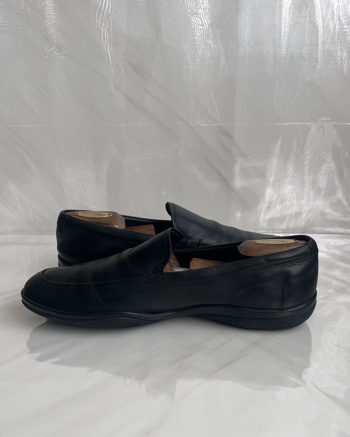 Prada Prada Black Leather vibram slip on loafers Size US 8 / EU 41 - 7 Thumbnail
