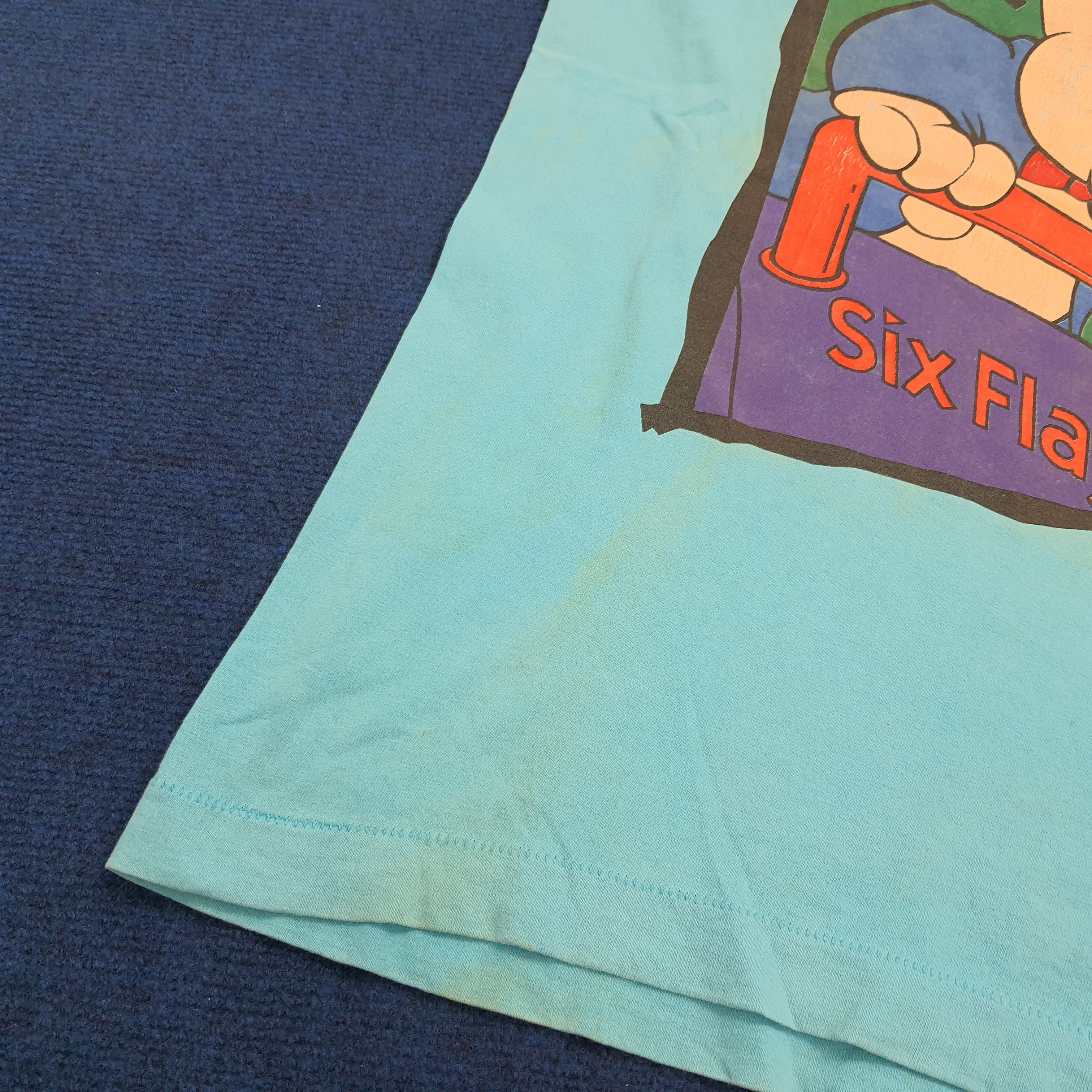 Disney Six Flags 90's Cartoon T-shirt Size US L / EU 52-54 / 3 - 12 Thumbnail