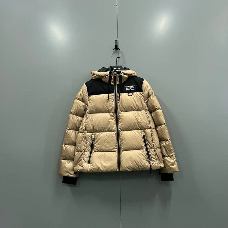 Burberry Burberry Khaki Short Down Jacket for Women Size S / US 4 / IT 40 - 1 Thumbnail
