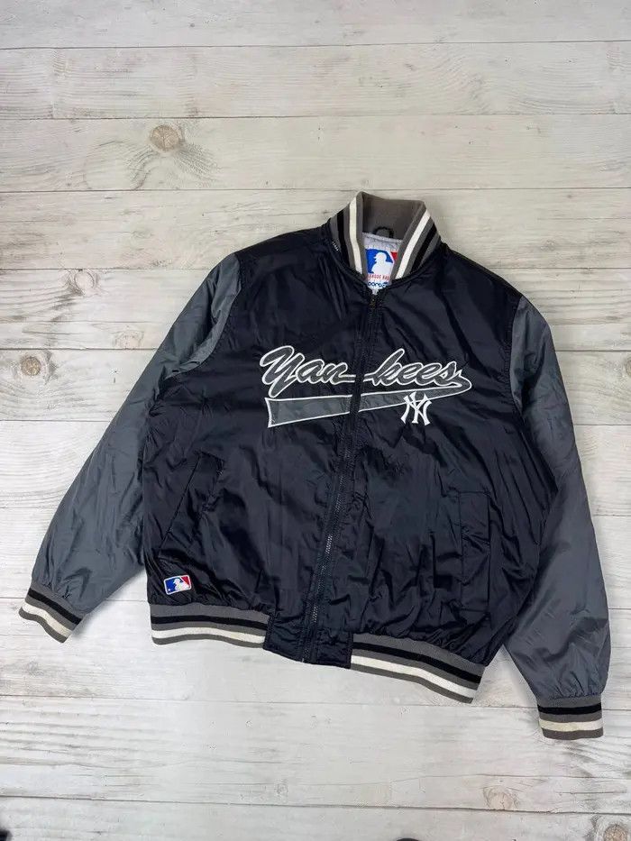 New York Yankees Vintage New York Yankees MLB Bomber Jacket 90s Big Logo Size US L / EU 52-54 / 3 - 1 Thumbnail