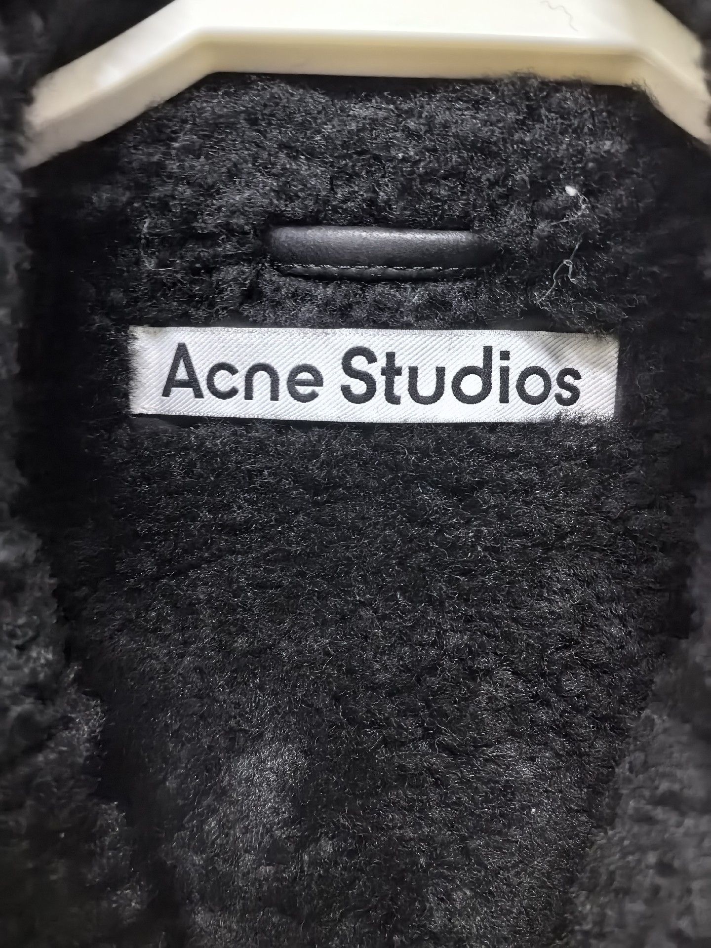 Acne Studios acne studios fur clothing 2501-Nextarrow Size US S / EU 44-46 / 1 - 2 Thumbnail