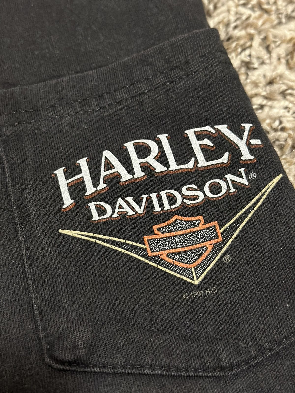Vintage 1997 Harley Davidson Outpost Tee Size US XL / EU 56 / 4 - 1 Thumbnail