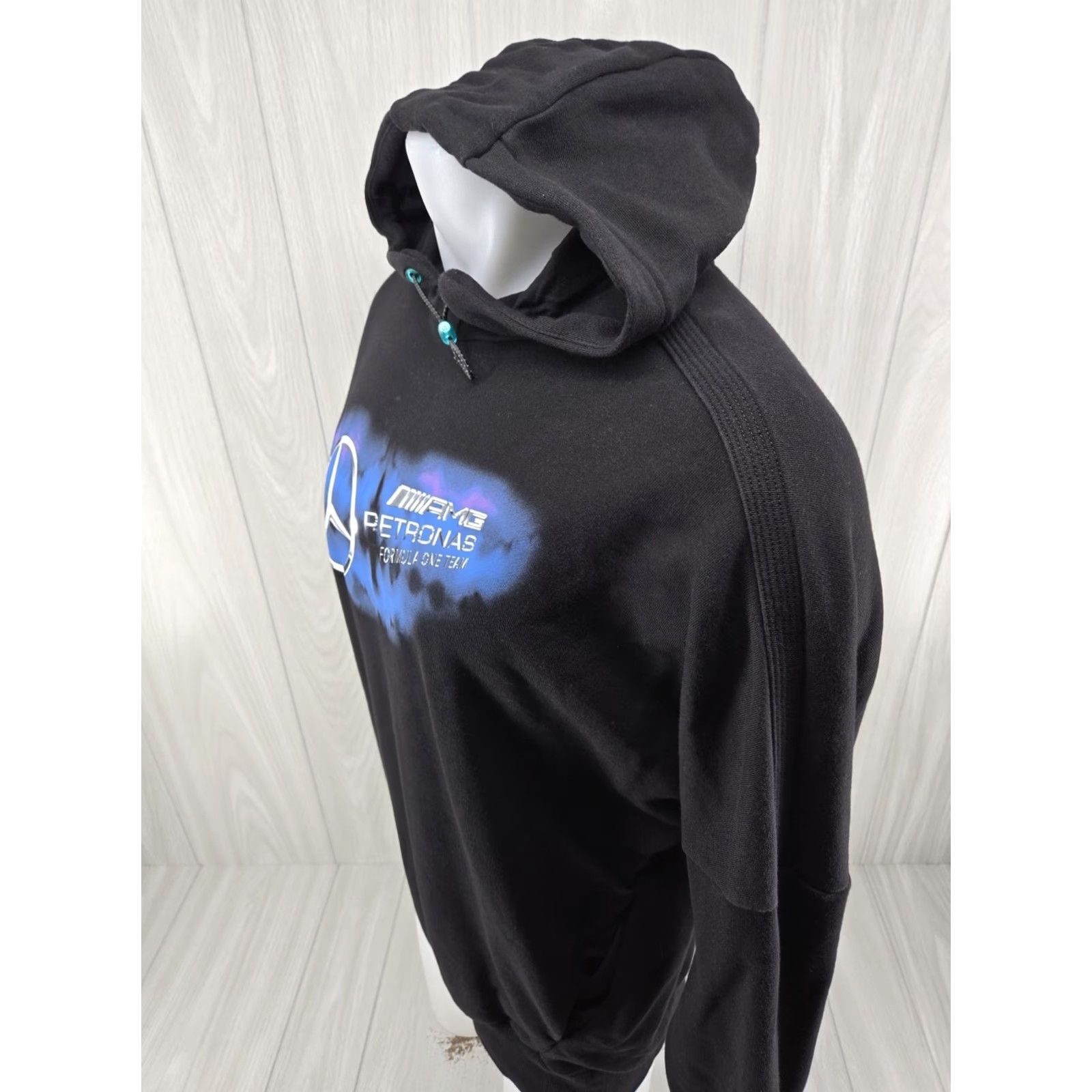 Puma PUMA MERCEDES AMG Petronas Formula One Hoodie Sweatshirt Mens SMALL Black Logo Pullover Hooded Sweatshirt Mens Short Sleeve? Size US S / EU 44-46 / 1 - 6 Thumbnail