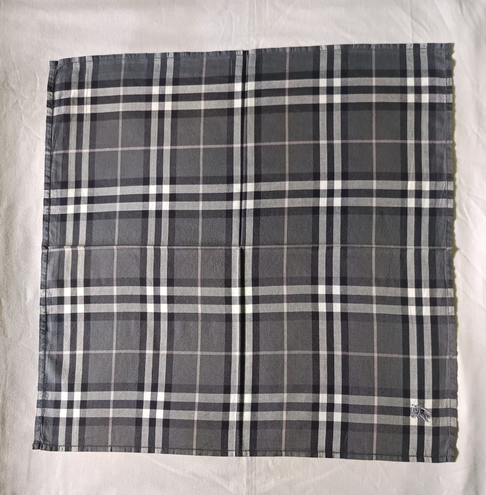 Burberry Burberry Handkerchief Size ONE SIZE - 2 Thumbnail