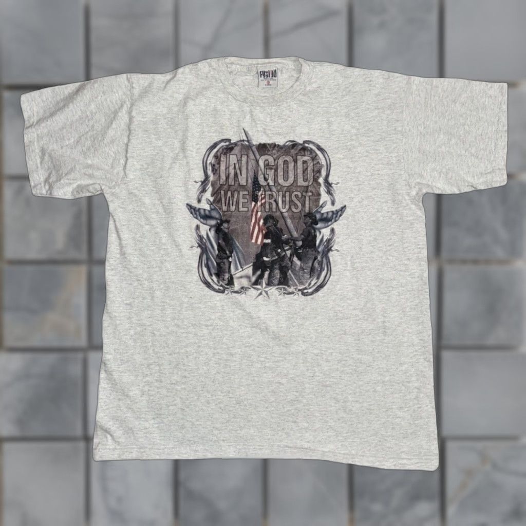 Vintage VINTAGE Unbranded T-Shirt Men XL Gray In God We Trust USA Made Firefighter USA Theme 90s? Size US XL / EU 56 / 4 - 1 Thumbnail