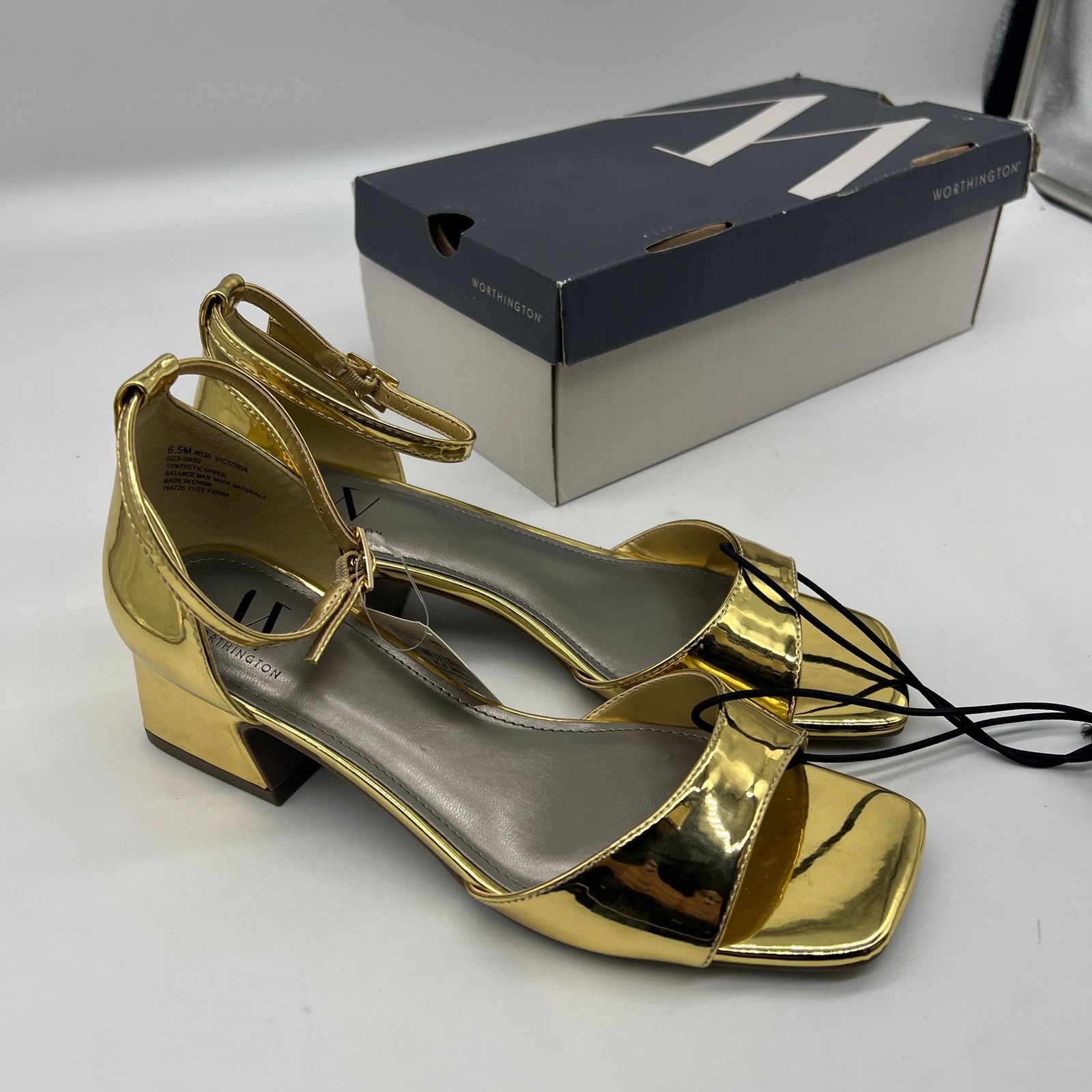 Other Worthington Womens Victoria Block Heel Pumps Gold Size 6.5M Size US 6.5 / IT 36.5 - 2 Thumbnail