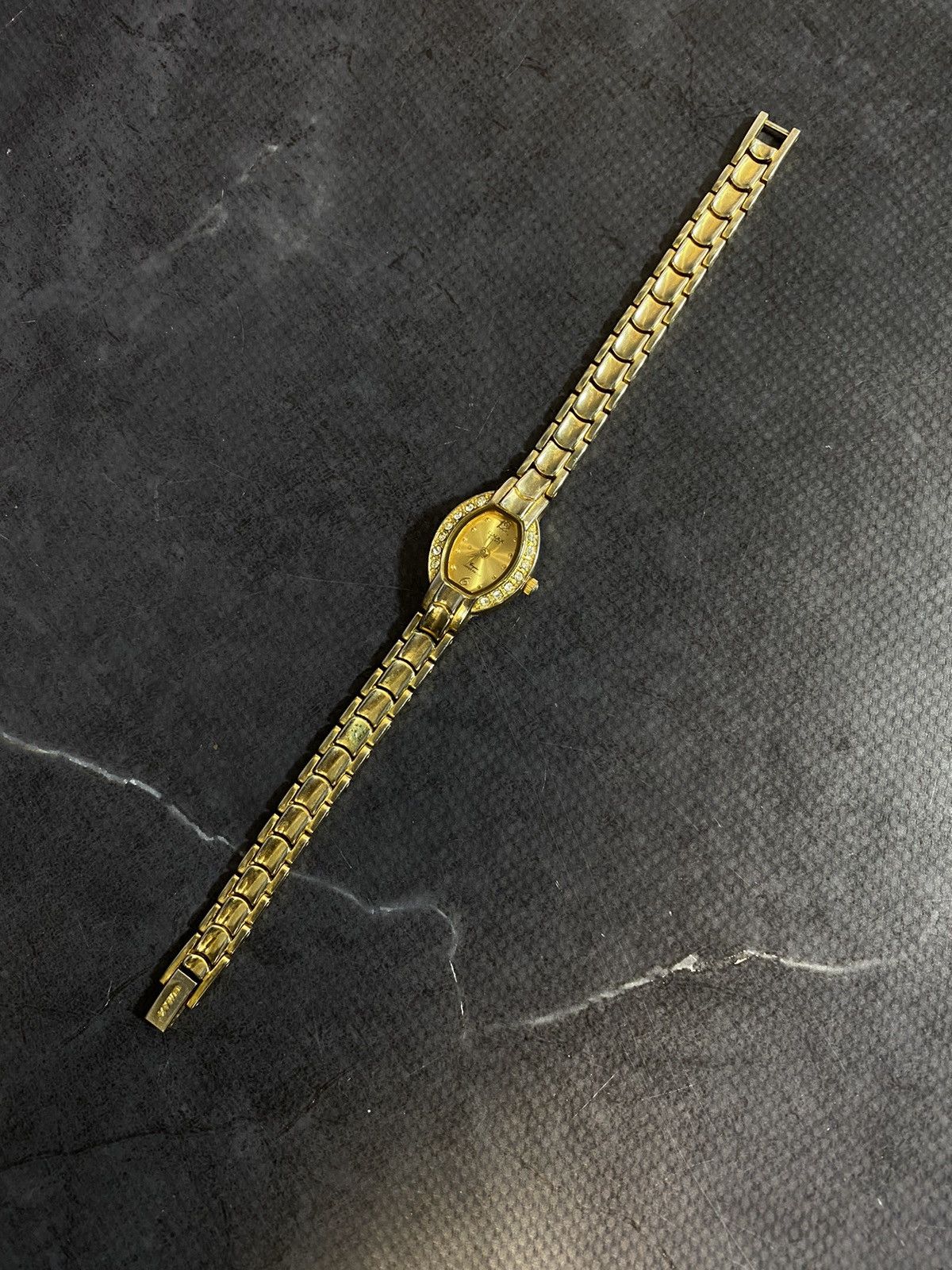 Jewelry × Vintage Elegant OMAX Watch with Crystals and Gold Case Size ONE SIZE - 5 Thumbnail