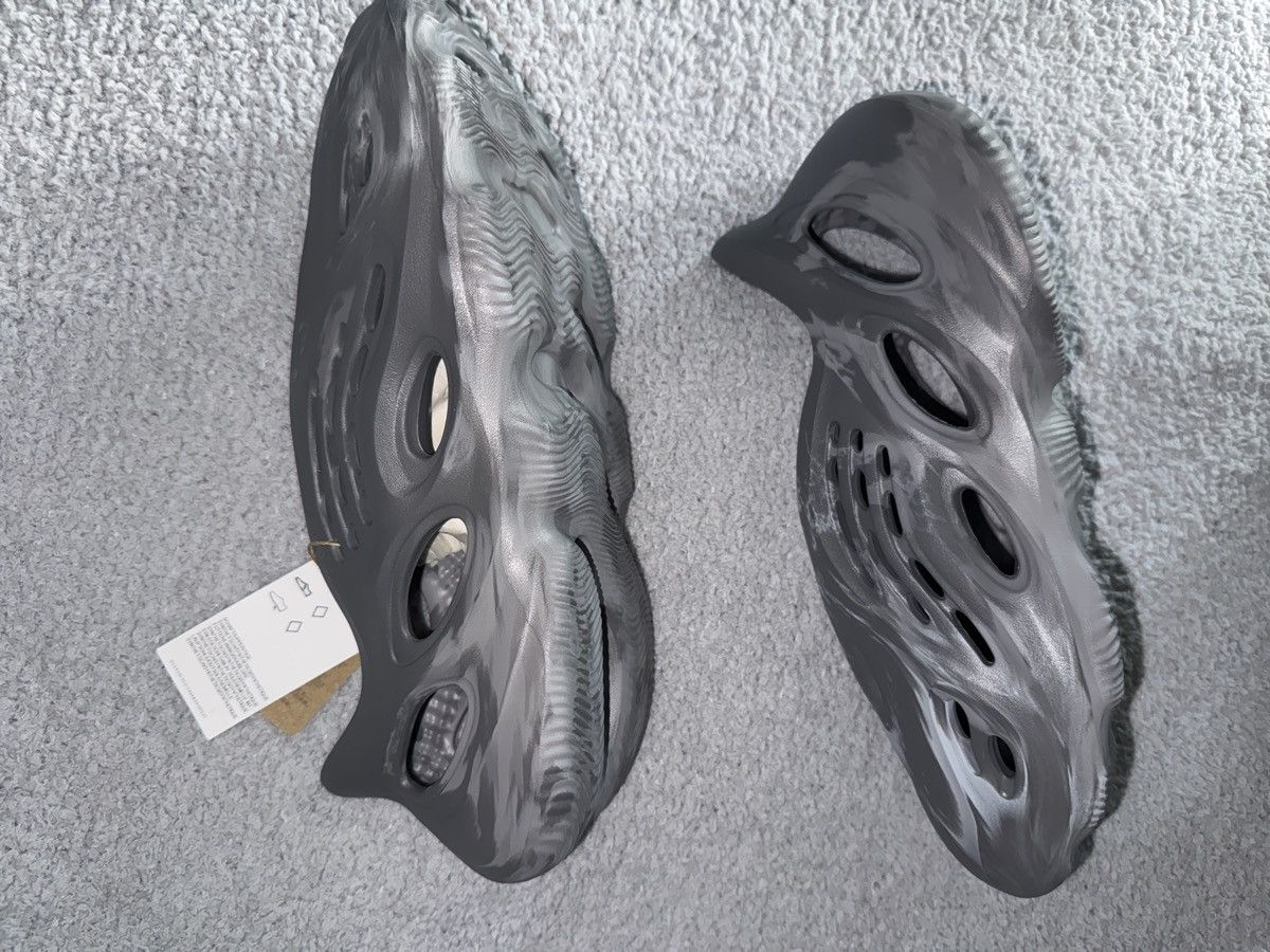Yeezy Yeezy foam runner ‘MX GRANITE’ Size US 9 / EU 42 - 2 Thumbnail