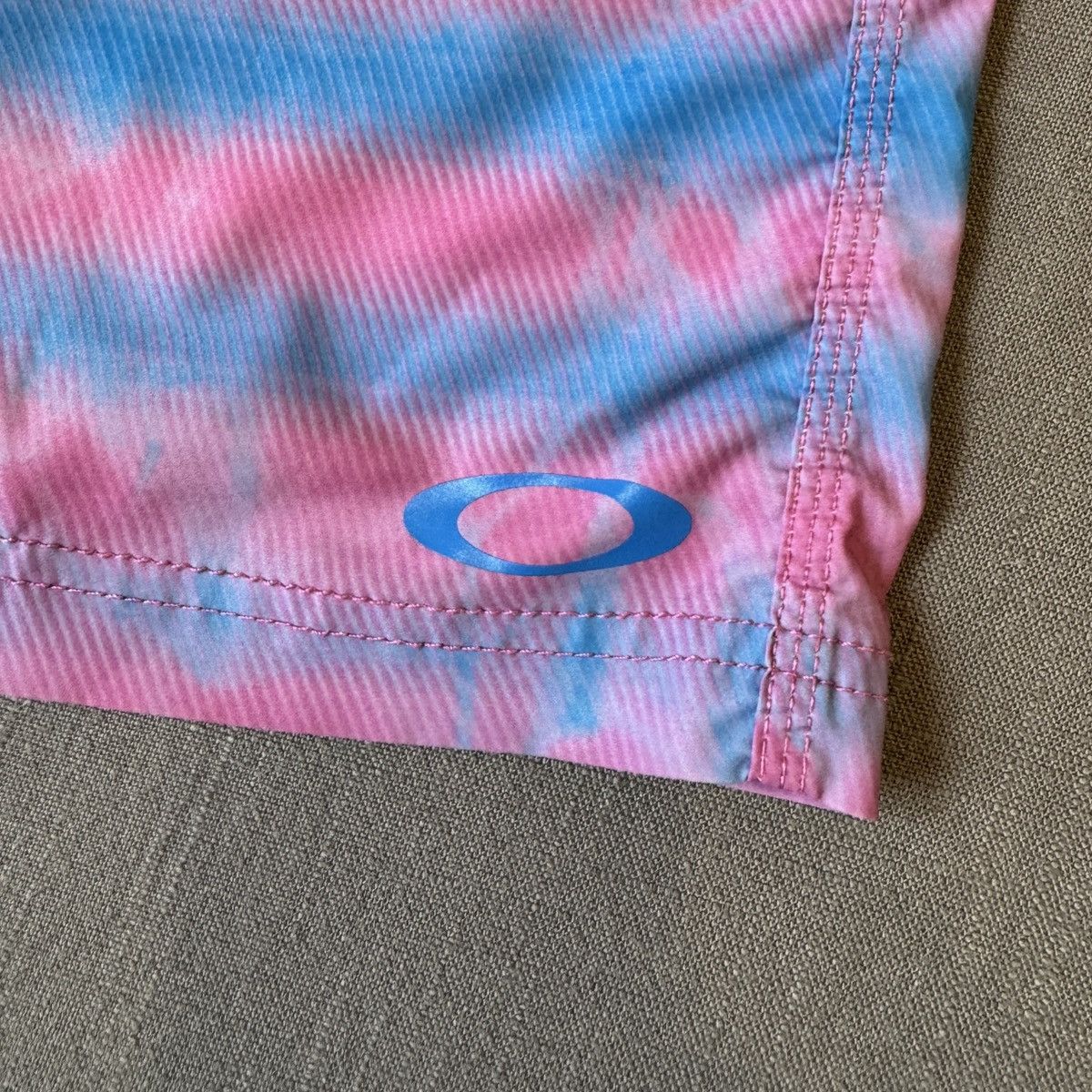 Oakley RARE 2000’s OAKLEY SWIM SHORTS Size US 30 / EU 46 - 4 Thumbnail