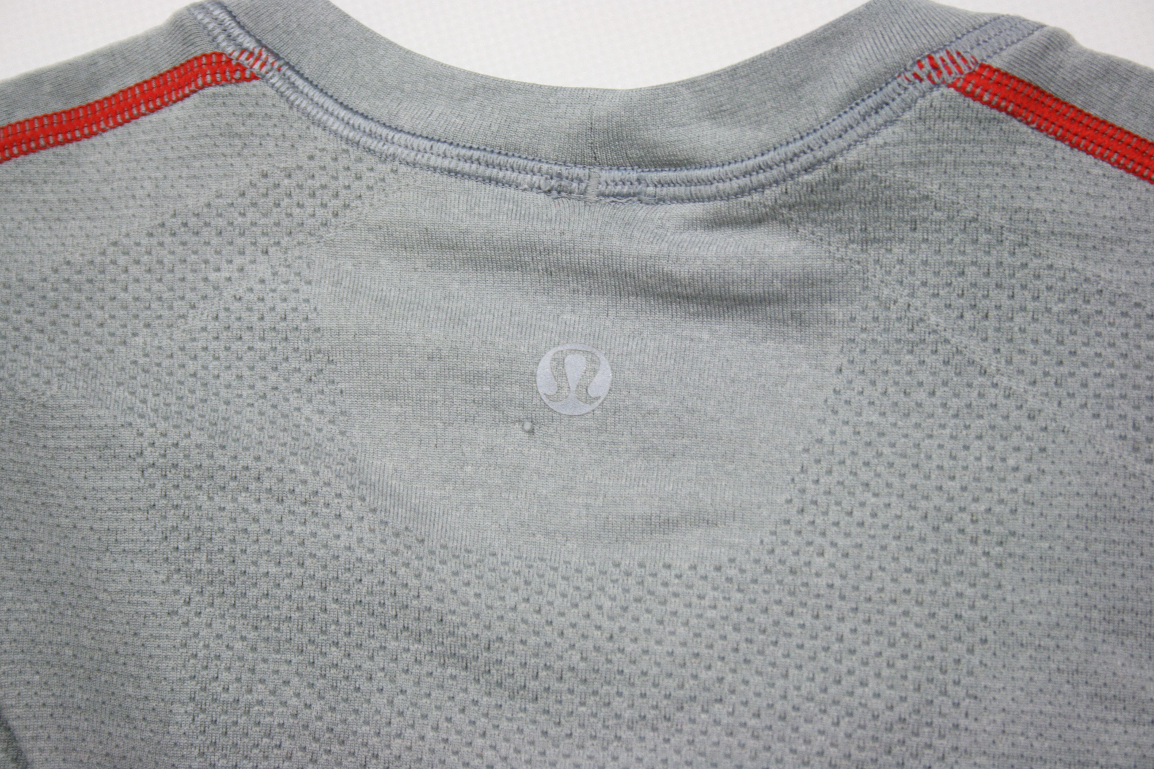 Lululemon Logo Metal Vent Tech Sport T-Shirt Size US L / EU 52-54 / 3 - 5 Thumbnail