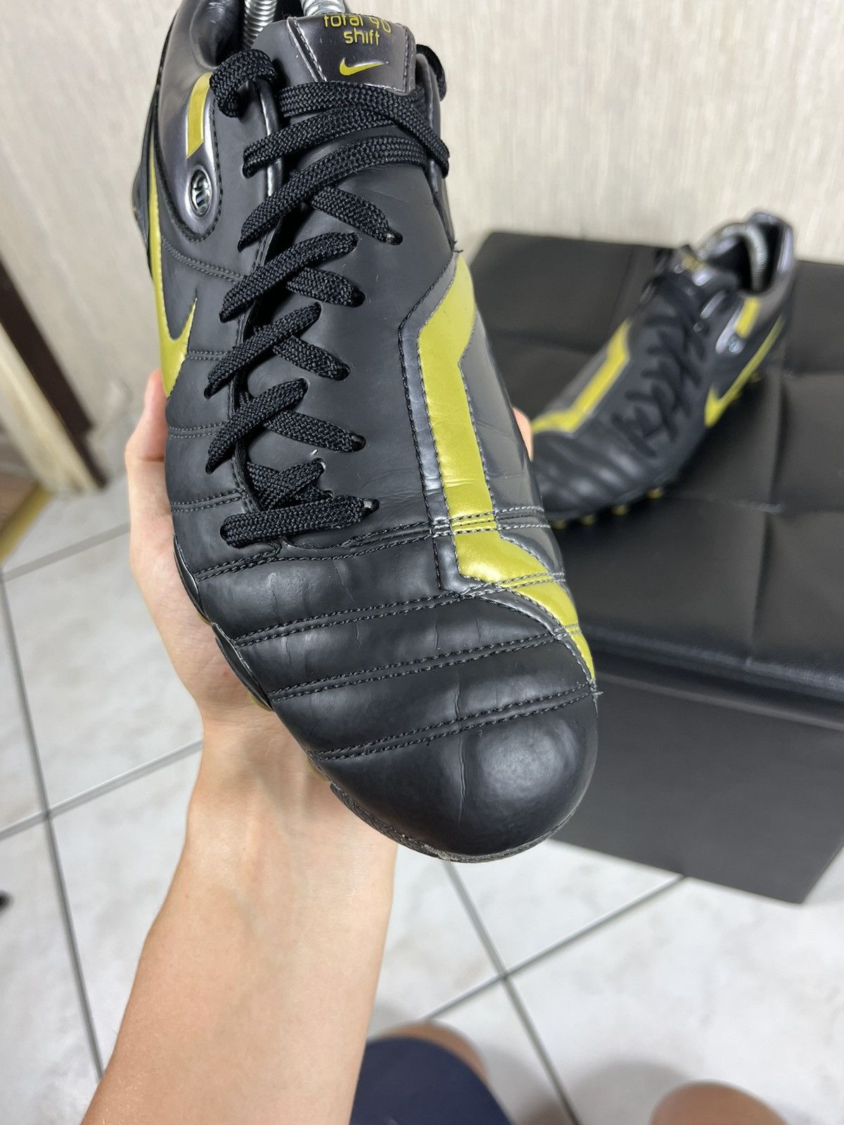 Nike Vintage 2006 Nike Total 90 shift soccer shoes leather boots Size US 9 / EU 42 - 5 Thumbnail