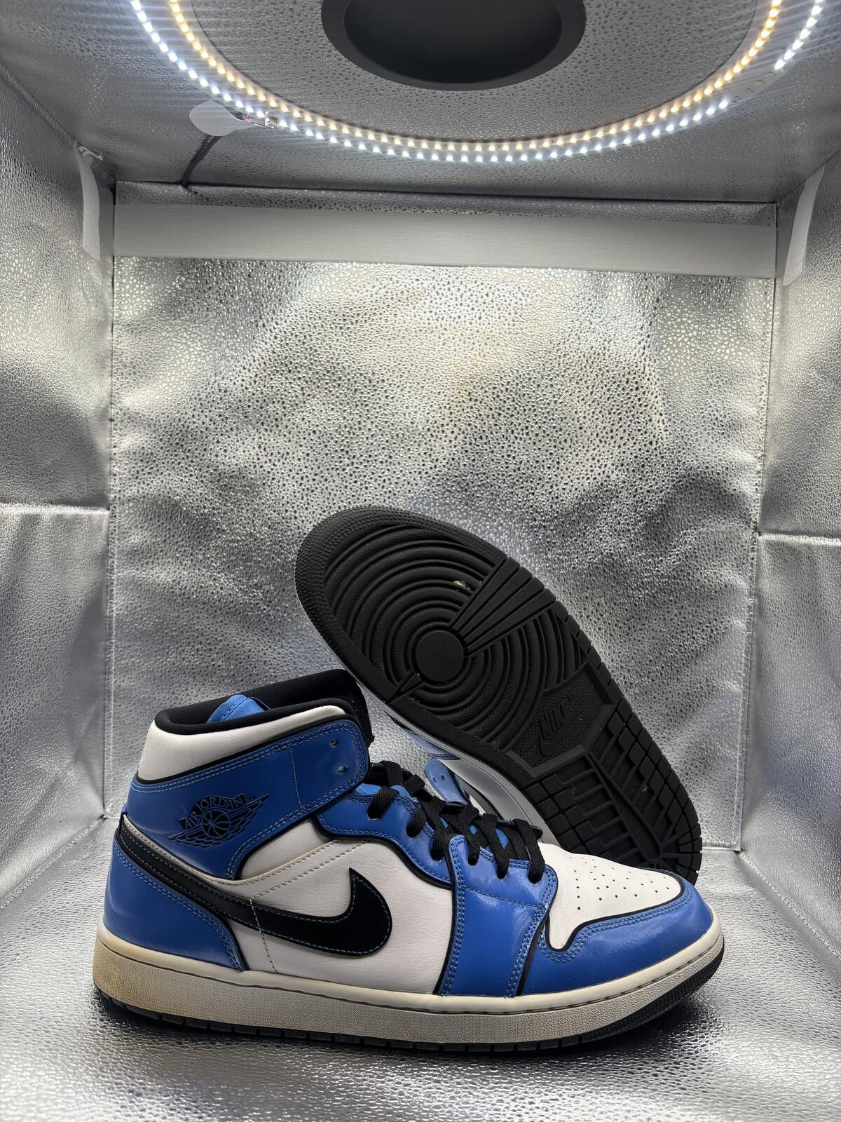 Jordan Brand Air Jordan 1 mid signal blue Size US 13 / EU 46 - 1 Thumbnail