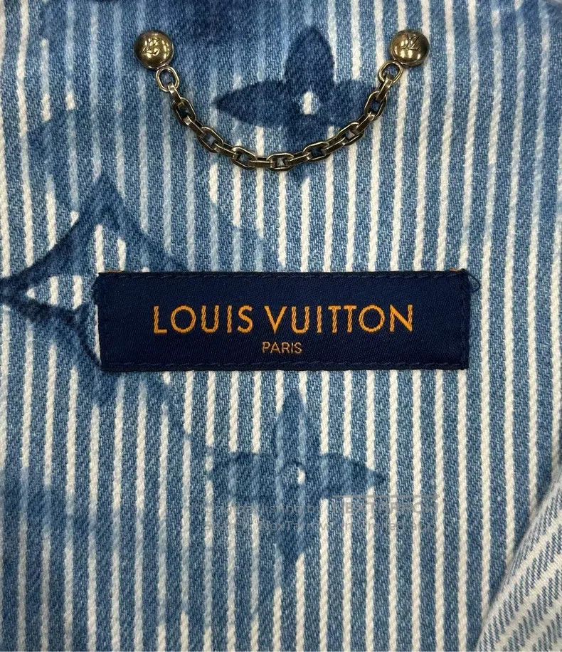 Louis Vuitton Louis Vuitton Blue ink stripe printed long sleeve jacket Size US M / EU 48-50 / 2 - 3 Thumbnail