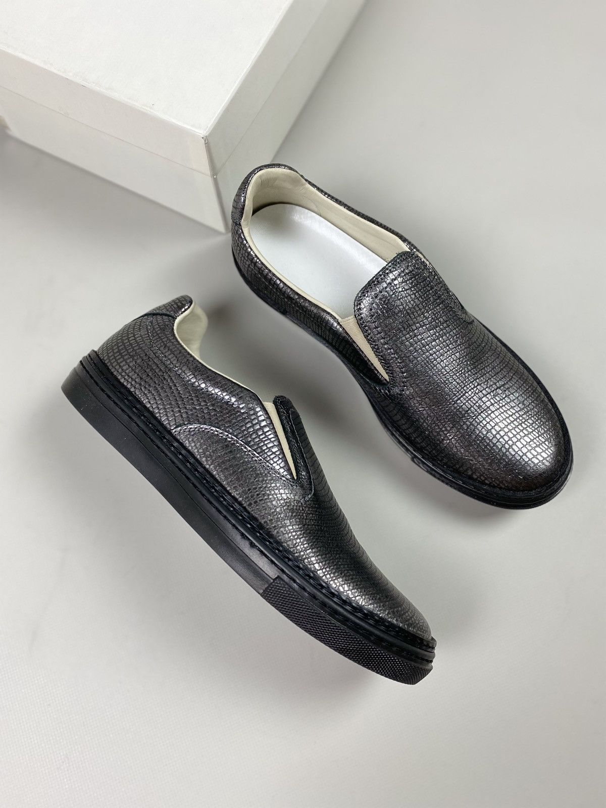 Maison Margiela New! Maison Margiela ladies slip on meds shoes size 37.5 Size US 7.5 / IT 37.5 - 7 Thumbnail