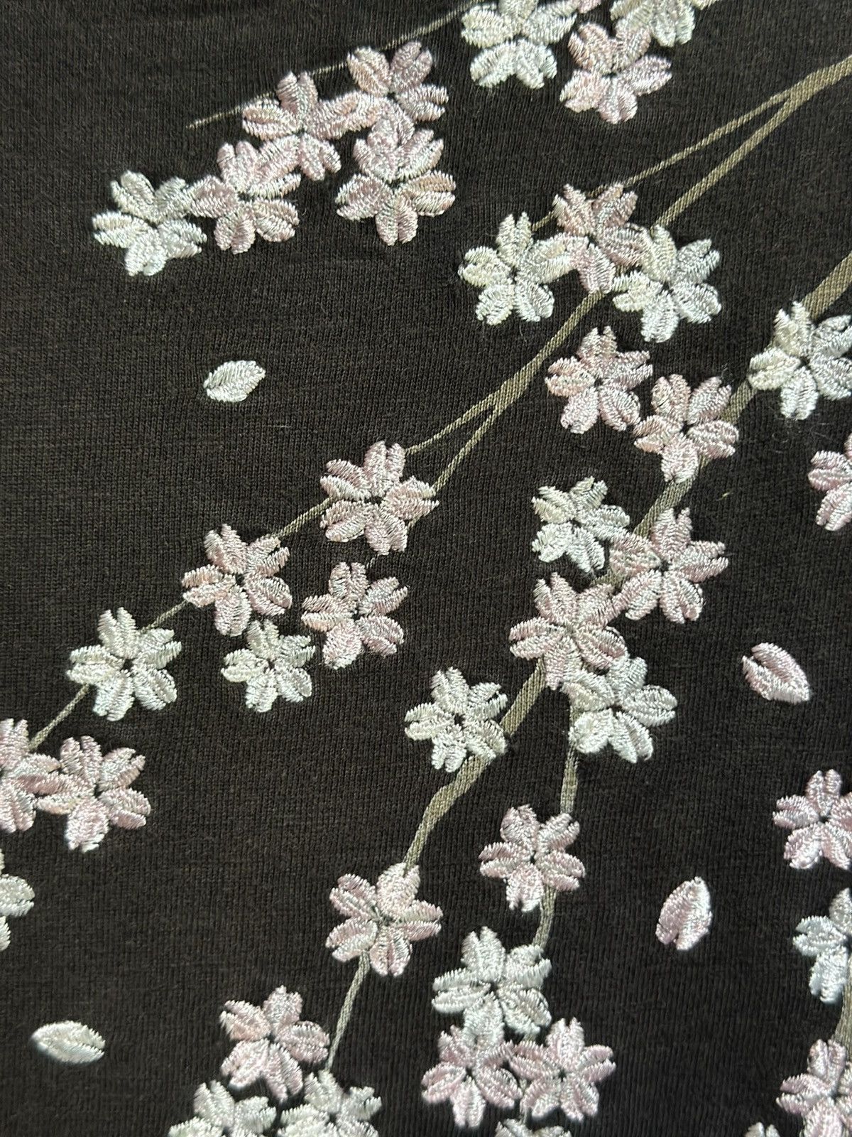 Japanese Brand Vintage Sukajan Japan Embroidery Long Sleeve Tee Size US L / EU 52-54 / 3 - 3 Thumbnail