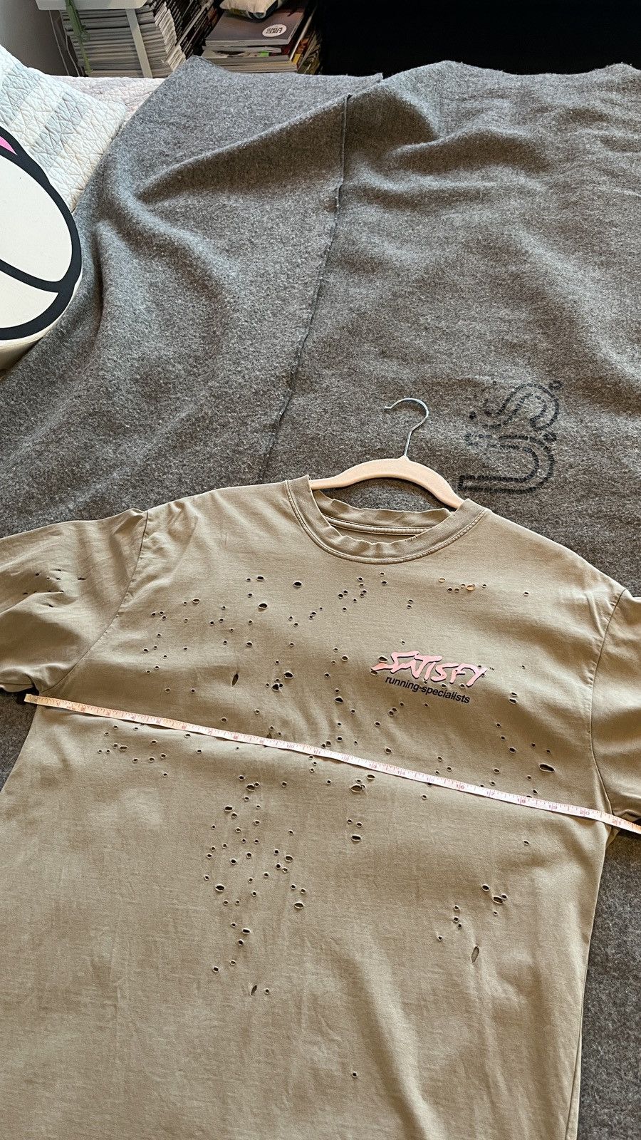 Satisfy Satisfy Running MothTech Specialists Logo Tee Large 🌊 Size US L / EU 52-54 / 3 - 5 Thumbnail