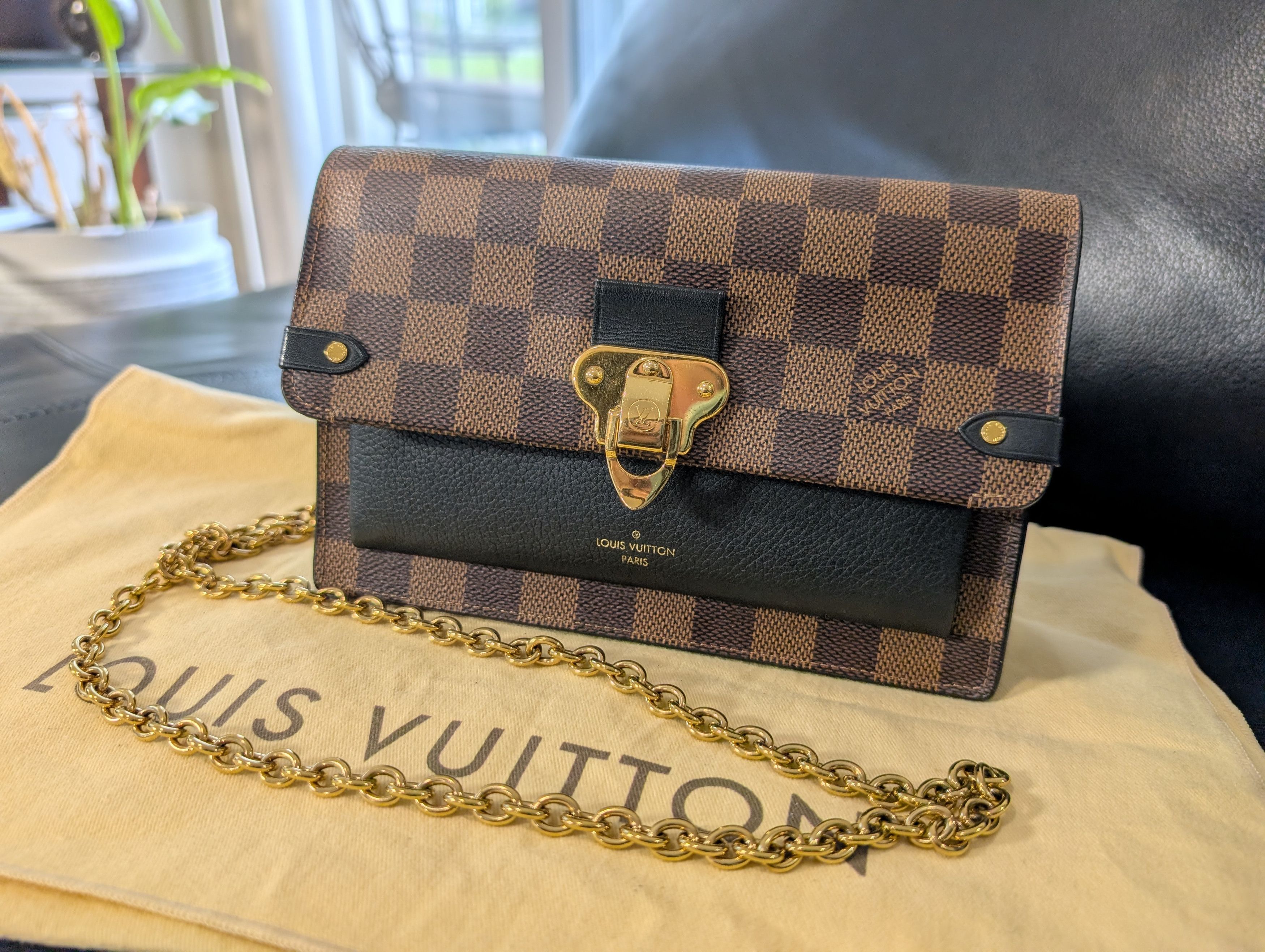 Louis Vuitton Louis Vuitton Vavin Damier Ebene Chain Crossbody Bag Black Size ONE SIZE - 8 Thumbnail