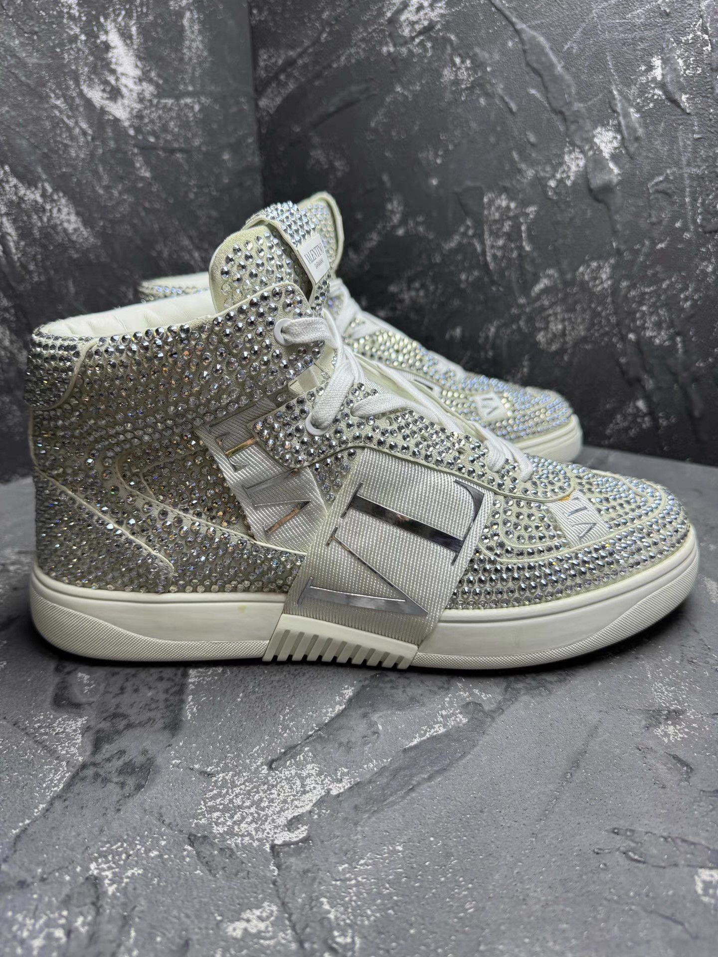Valentino Valentino High-Top Crystal-Embellished Sneakers Q10 Size US 10 / EU 43 - 6 Thumbnail