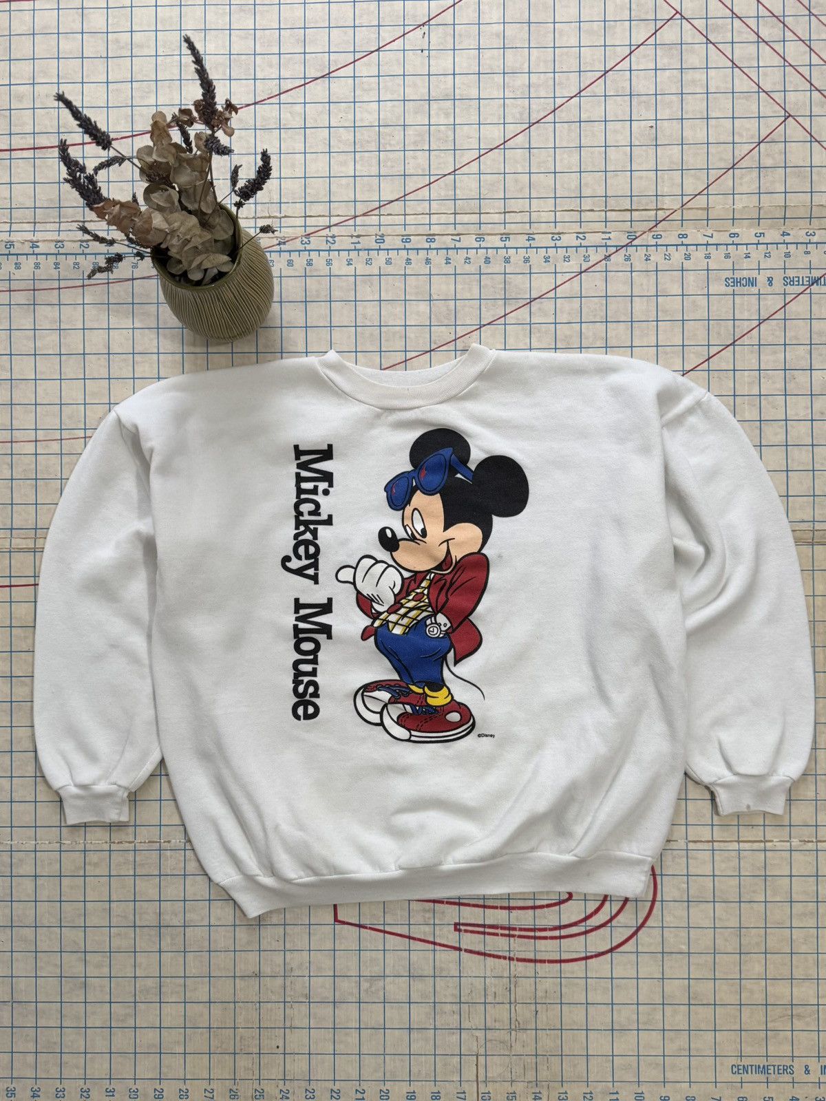 Disney × Mickey Mouse × Vintage Vintage Mickey Mouse Graphic Crewneck Sweater Women’s Medium Size M / US 6-8 / IT 42-44 - 1 Thumbnail