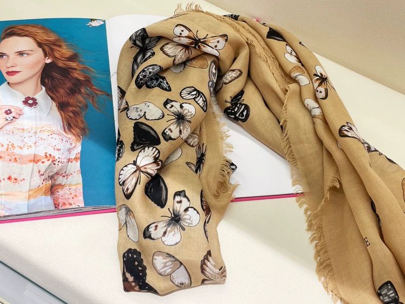 Loewe LOEWE Butterfly pattern scarf Size ONE SIZE - 5 Thumbnail