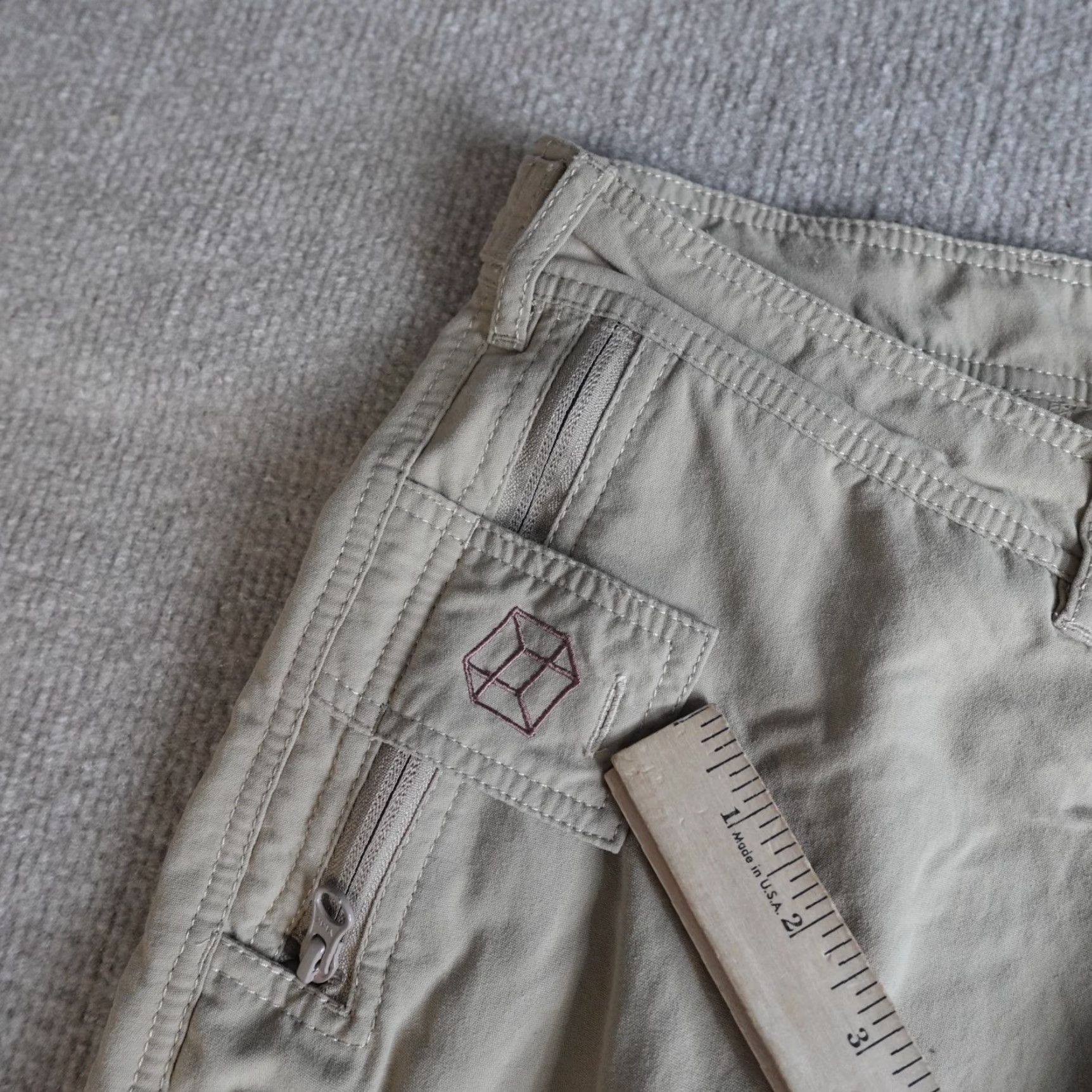 Vintage Clothing Arts Pants 38 x 30 Beige Nylon Cargo P^Cubed Pick Pocket Proof Cargo Pocket Regular Men Pants Butt Inseam 30 in Inseam 29–31 in Size US 38 / EU 54 - 4 Thumbnail
