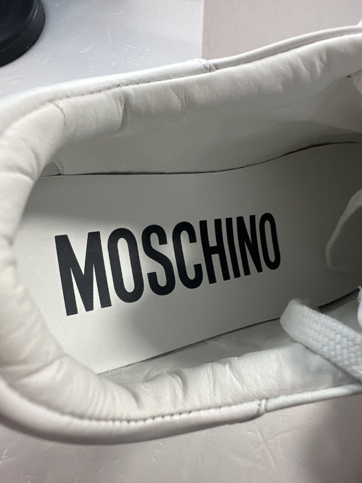 Moschino Moschino Low-Top Logo Sneakers large contrast logo printed Size US 8 / IT 38 - 6 Thumbnail