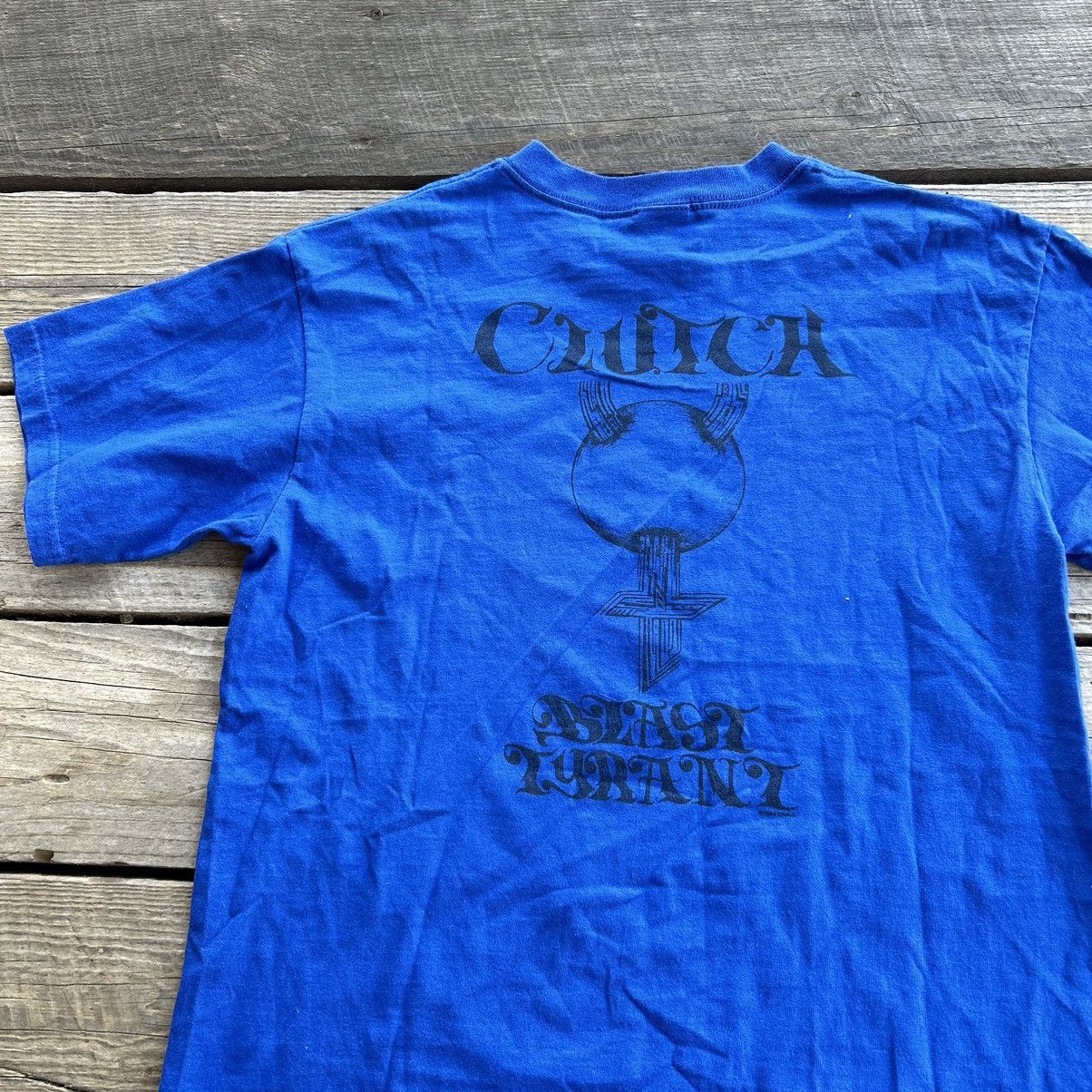 Band Tees Vintage Clutch Band T Shirt Blast Tyrant Album 2004 Size US M / EU 48-50 / 2 - 3 Thumbnail