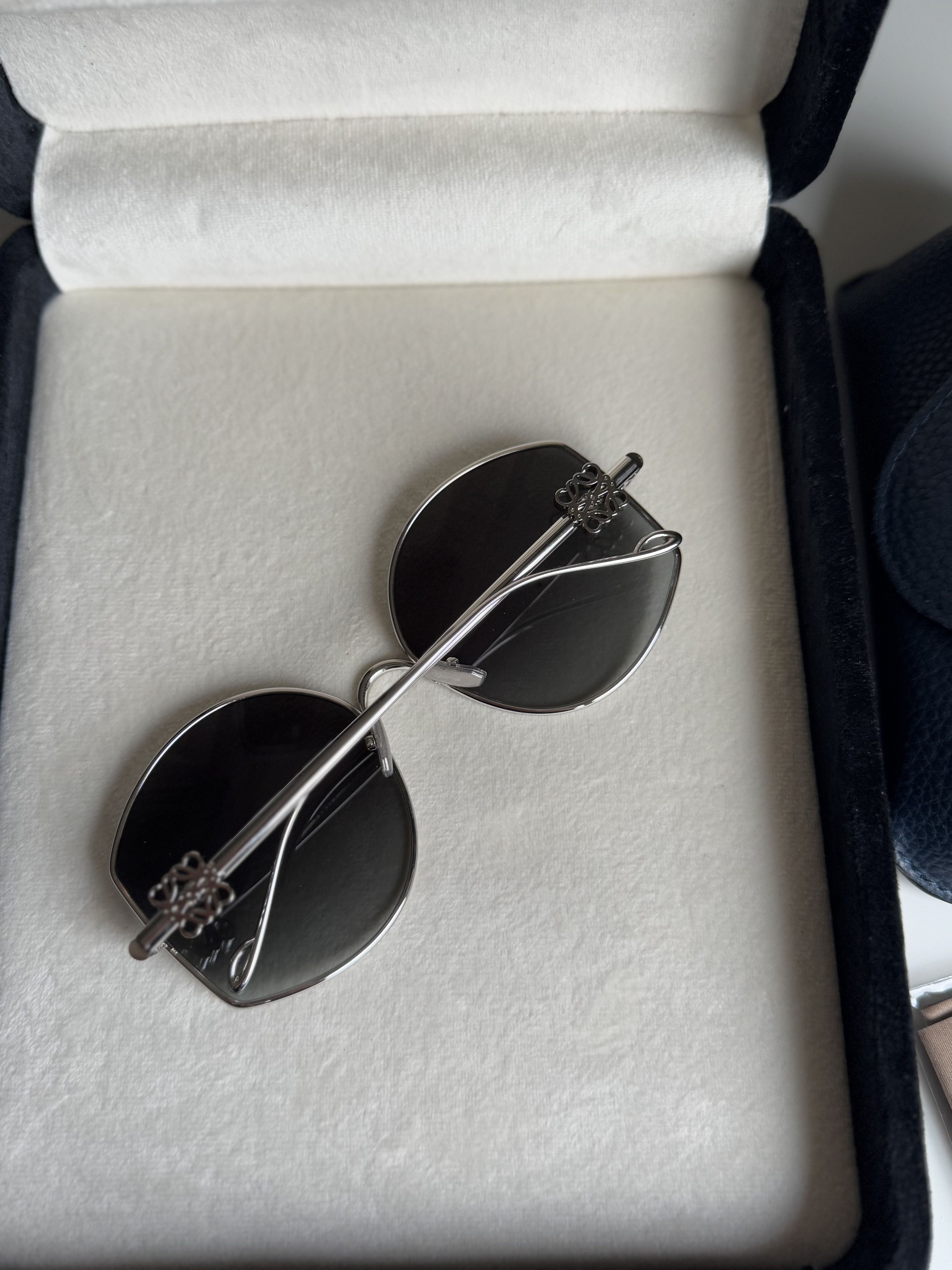 Loewe Loewe Sunglasses Size ONE SIZE - 5 Thumbnail