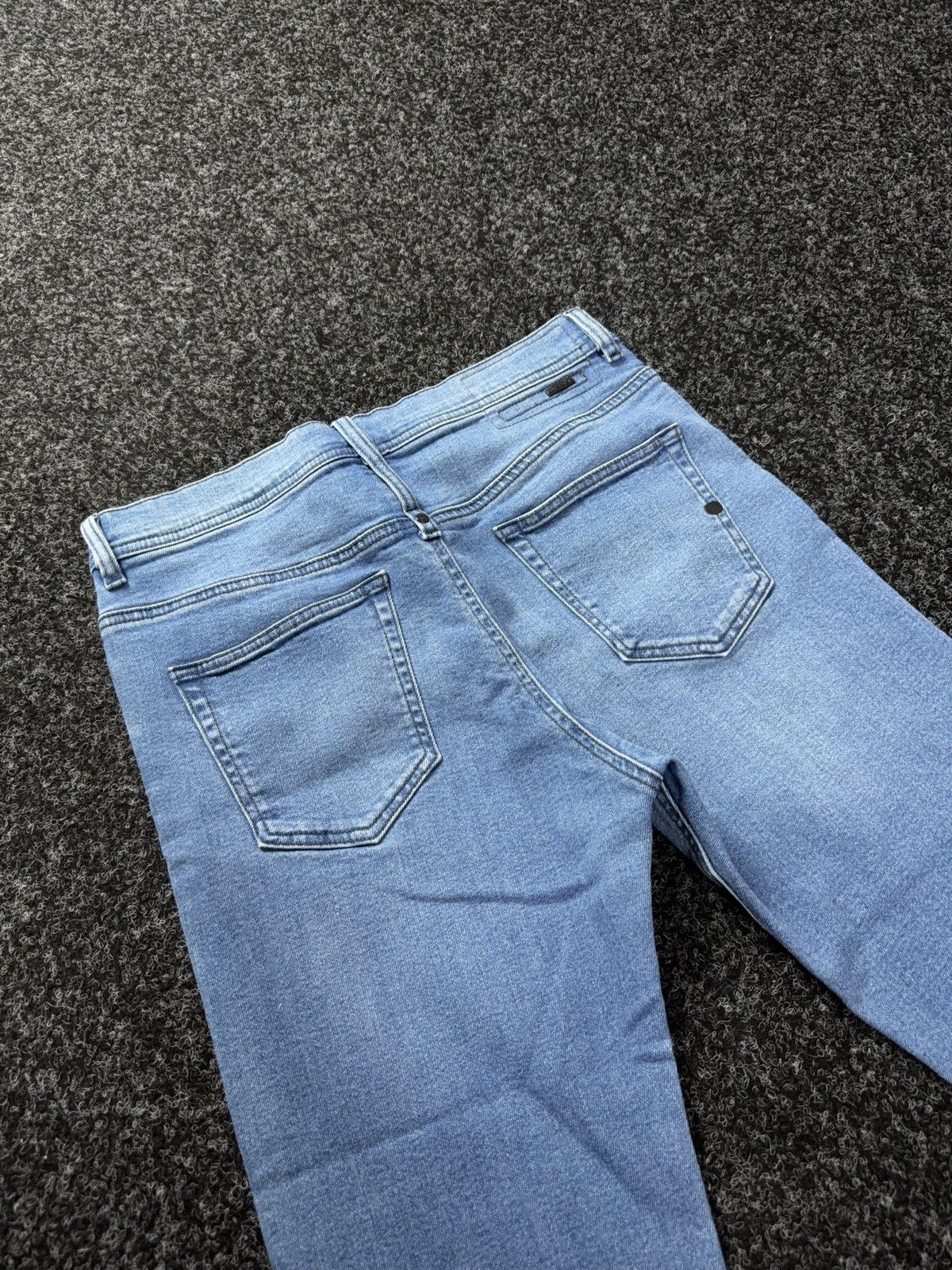 Diesel Luxury Diesel 00s Cropped Jeans Light Wash Distressed Denim Size 26" / US 2 / IT 38 - 13 Thumbnail