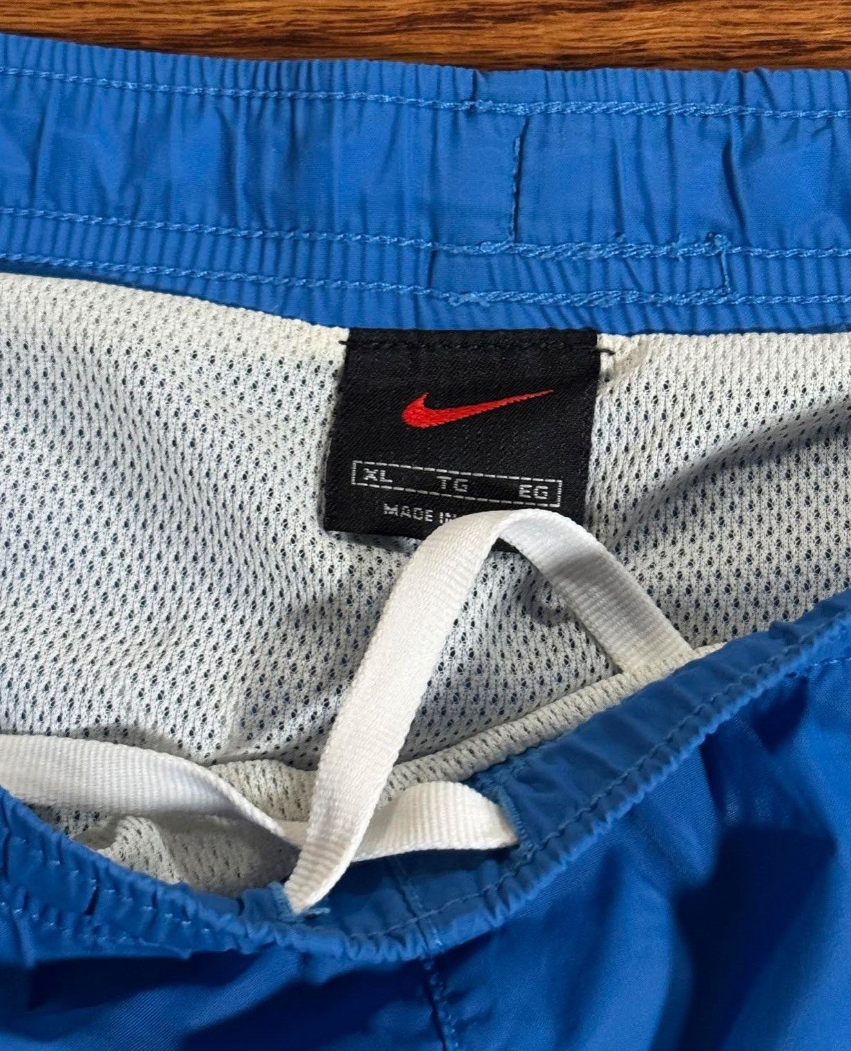 Nike Vintage Nike Spell Out Nylon Shorts (Size XL) Size US 36 / EU 52 - 3 Thumbnail