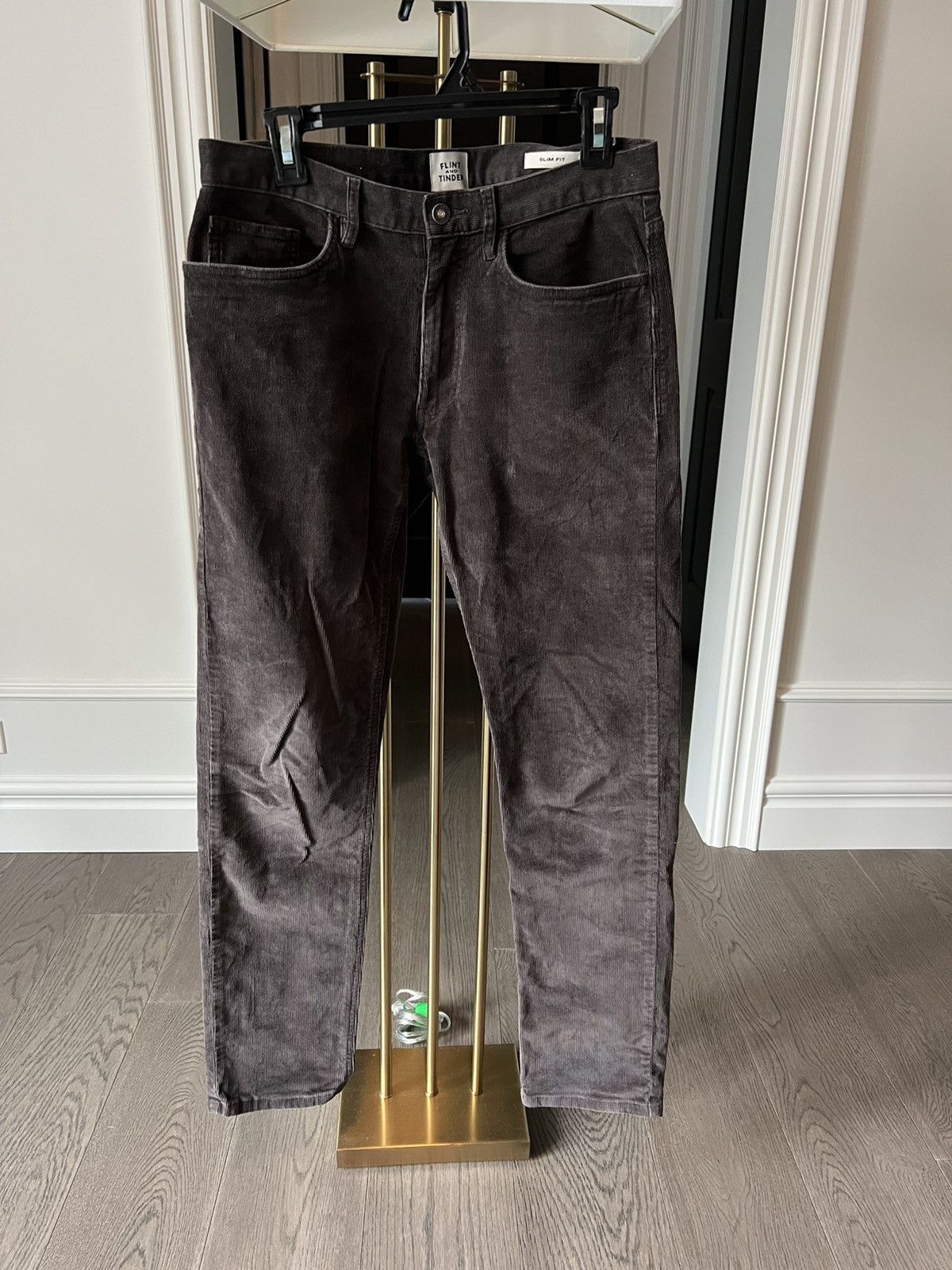 Huckberry Flint and Tinder Slim Fit Corduroy Pants Dark Brown 30x32 Size US 30 / EU 46 - 5 Thumbnail