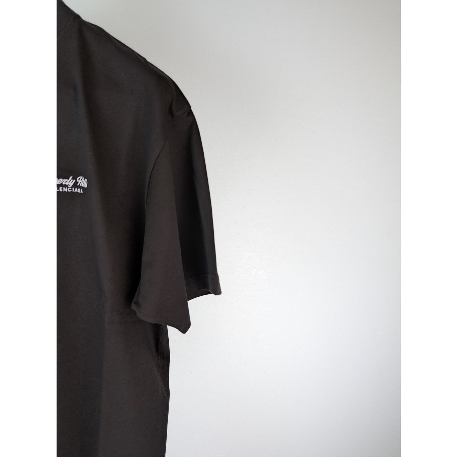 Balenciaga o1rshd1 Beverly Hills Vintage Jersey T-Shirt in Washed Black Size US S / EU 44-46 / 1 - 4 Thumbnail