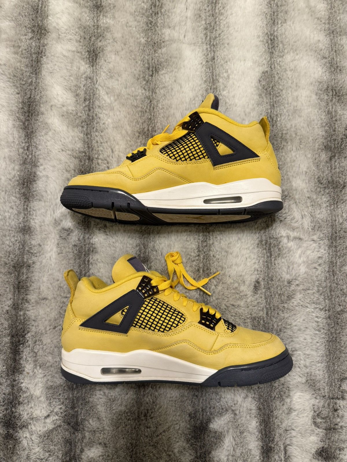 Jordan Brand Air Jordan 4 Retro ‘Lightning’ 2021 Size US 10 / EU 43 - 2 Thumbnail