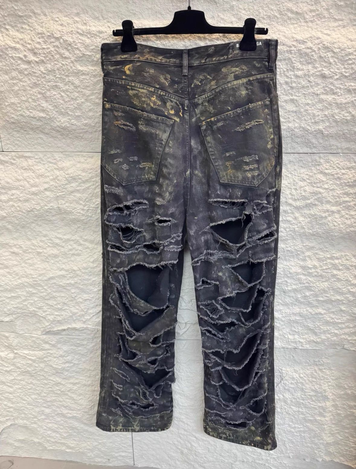 Balenciaga Balenciaga Runway Distressed Worn-In Jeans Size US 32 / EU 48 - 6 Thumbnail
