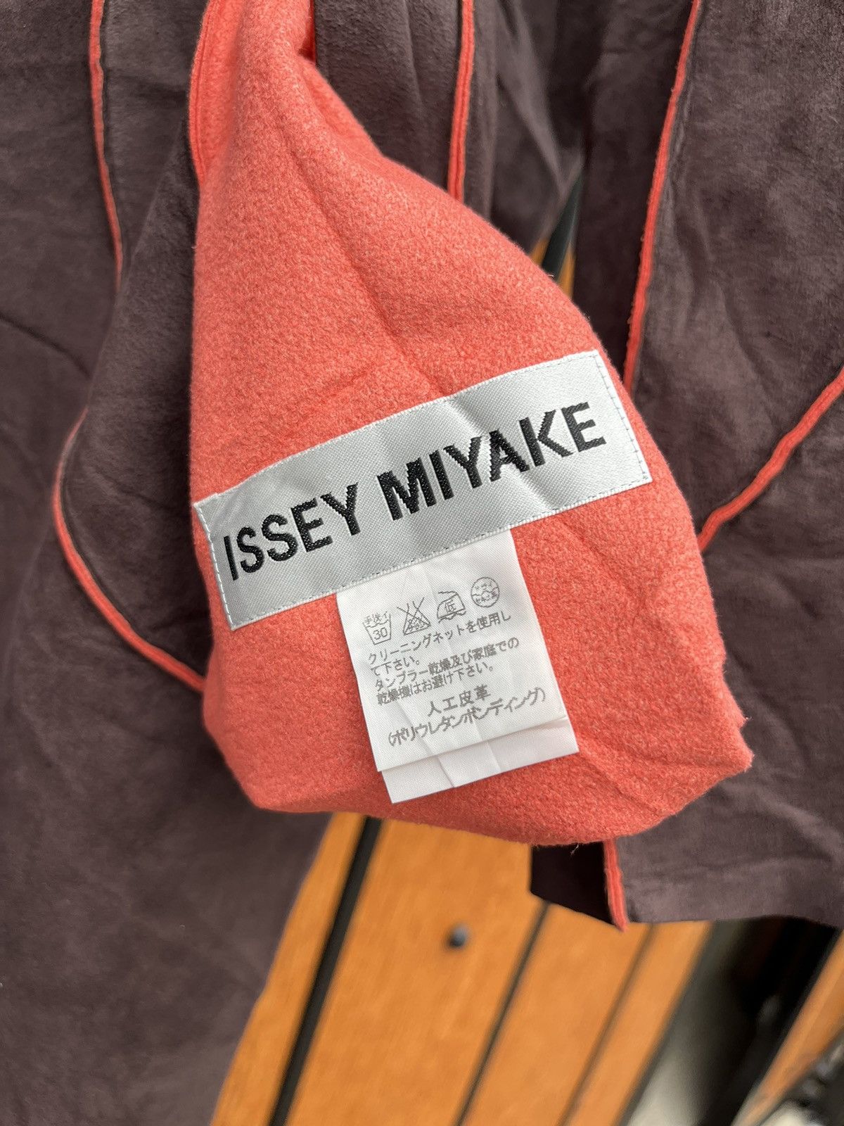 Designer × Issey Miyake Issey Miyake Deconstructed Reversible Suede Batwing Coat Size US M / EU 48-50 / 2 - 11 Thumbnail