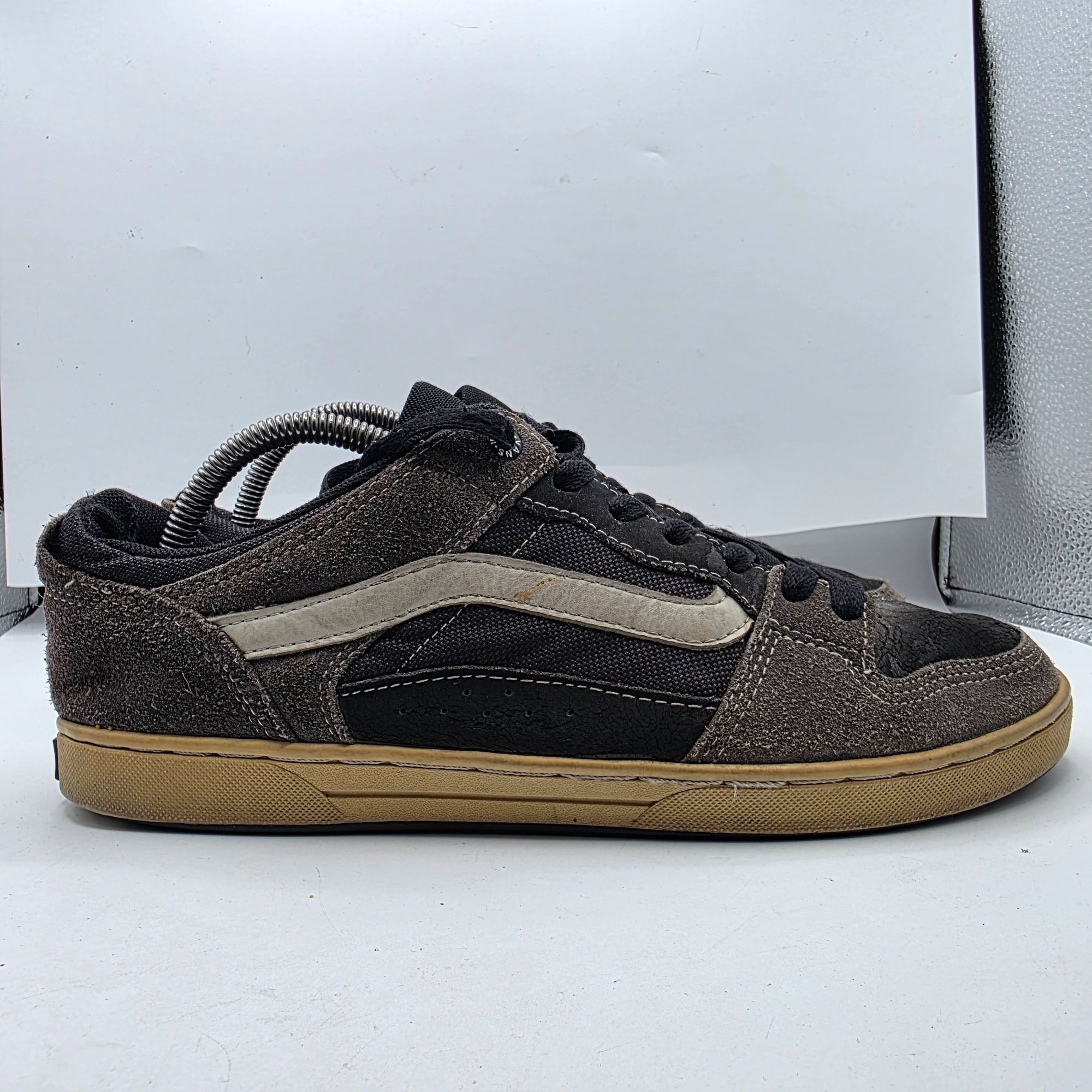 Vans Vans Skate Shoes Mens 9.5 Black Sneakers Casual Low Top Sued Size US 9.5 / EU 42-43 - 13 Thumbnail