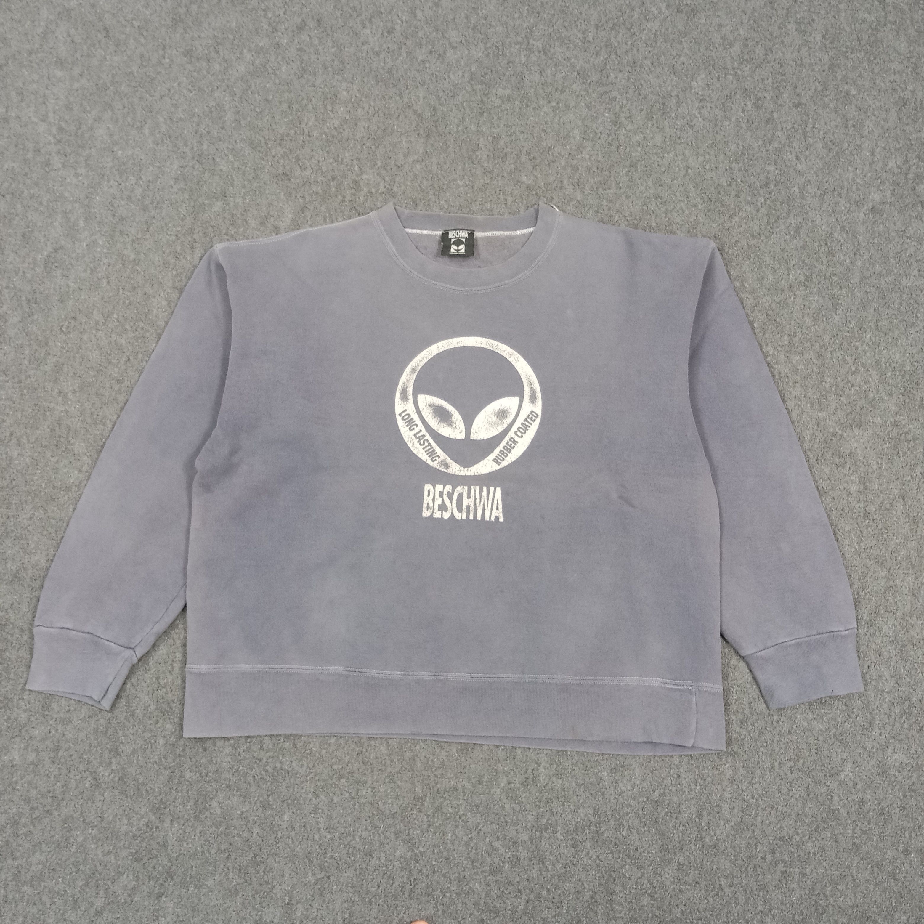 Vintage 90's Beschwa Alien Barker Nevada Sweatshirt C288N19 Size US L / EU 52-54 / 3 - 1 Thumbnail