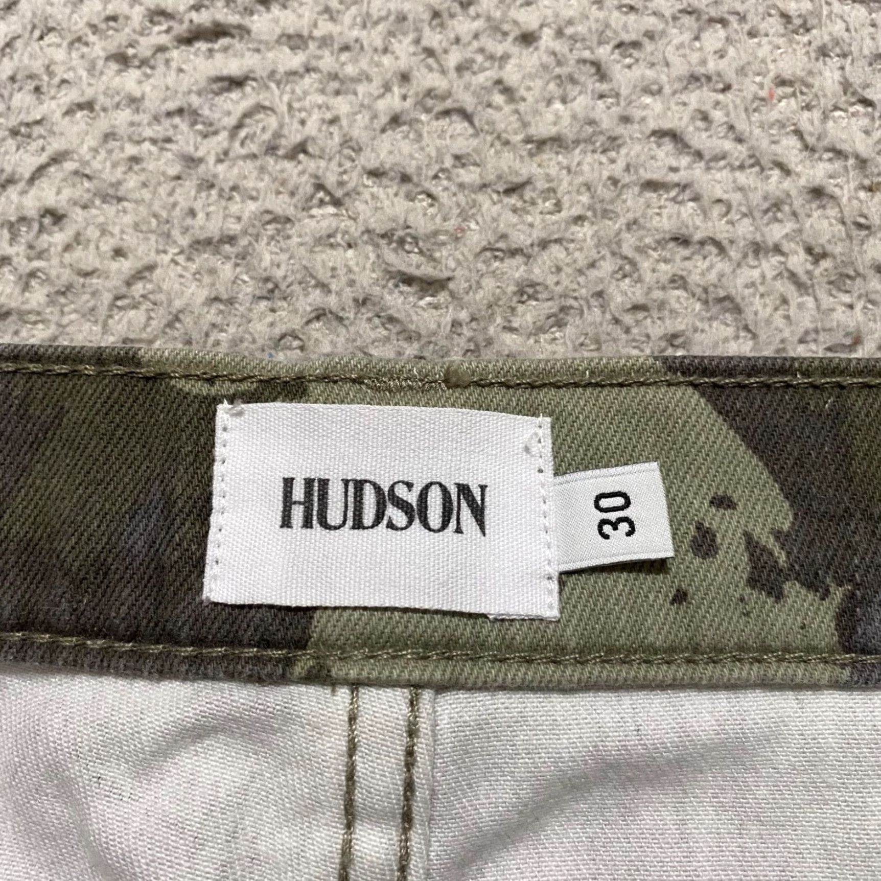 American Eagle Outfitters Hudsone Womens Shorts sz 30 Jean Green Camouflage Denim Gracie Mid Rise Cut-Off Size 30" / US 8 / IT 44 - 3 Thumbnail